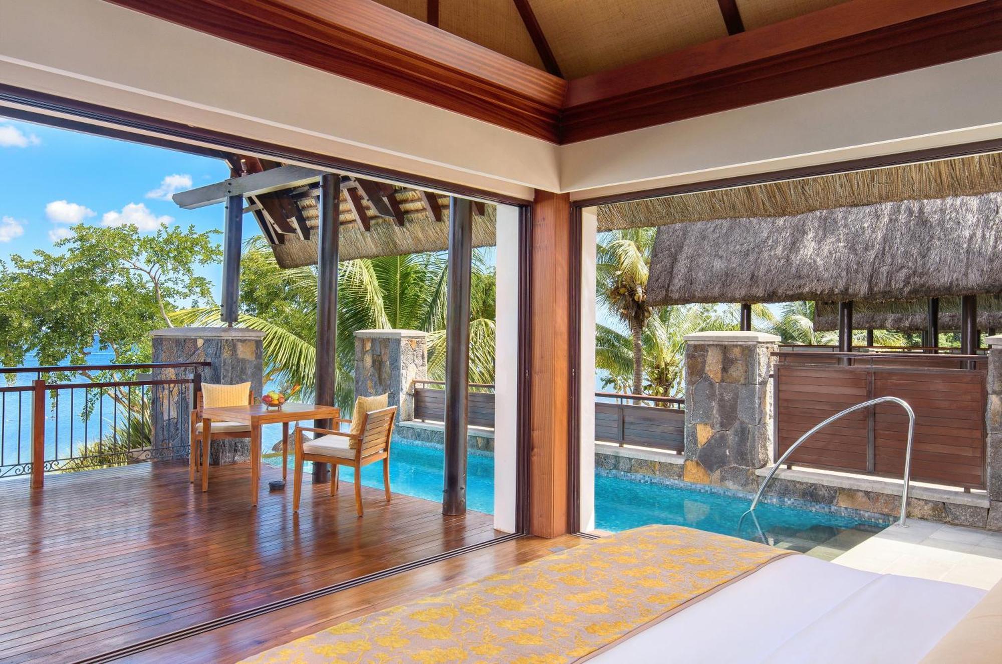 Luxe Suite aan de Oceaan met Verwarmd Zwembad en Hammam