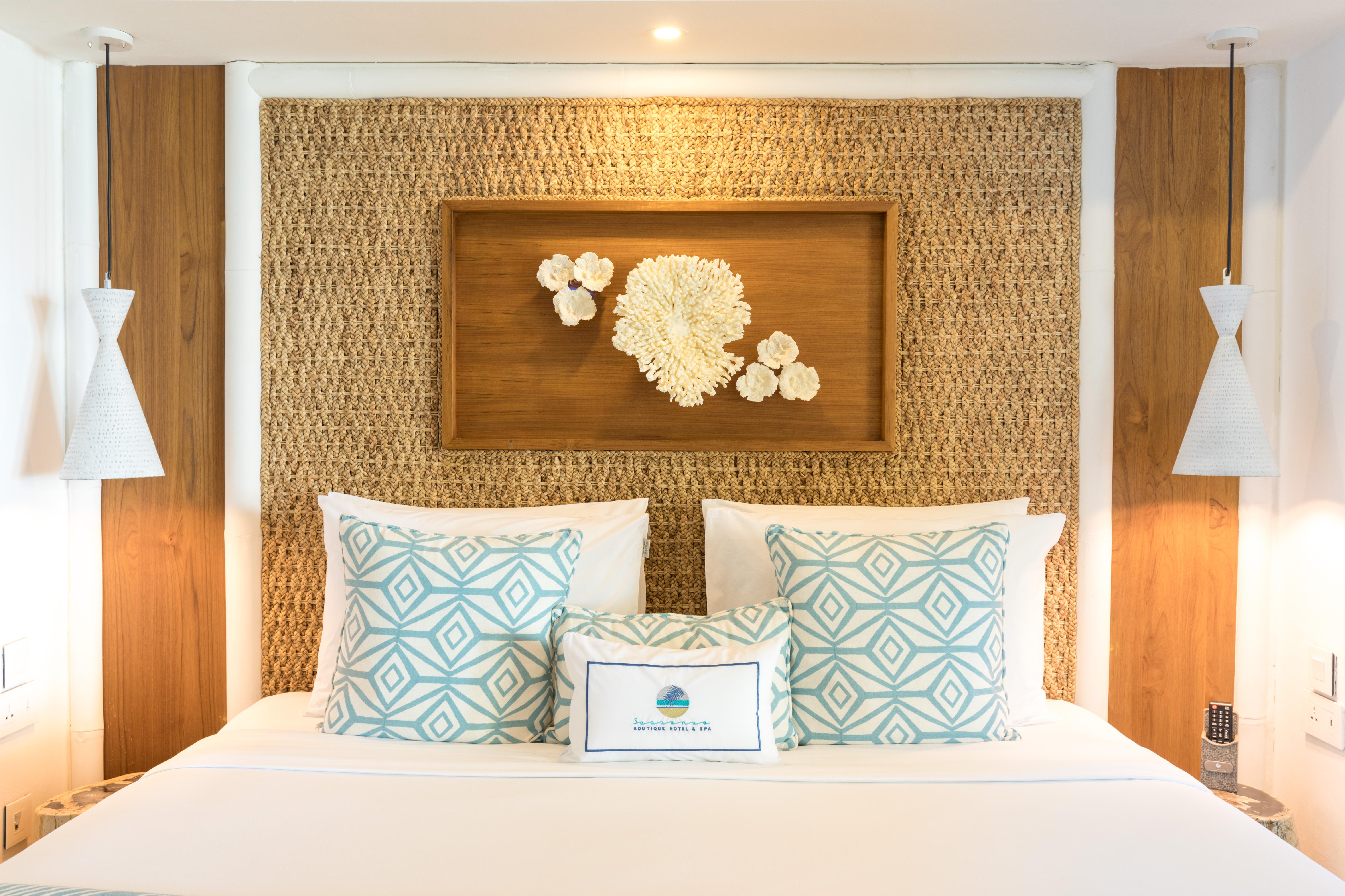 Deluxe Ocean Room