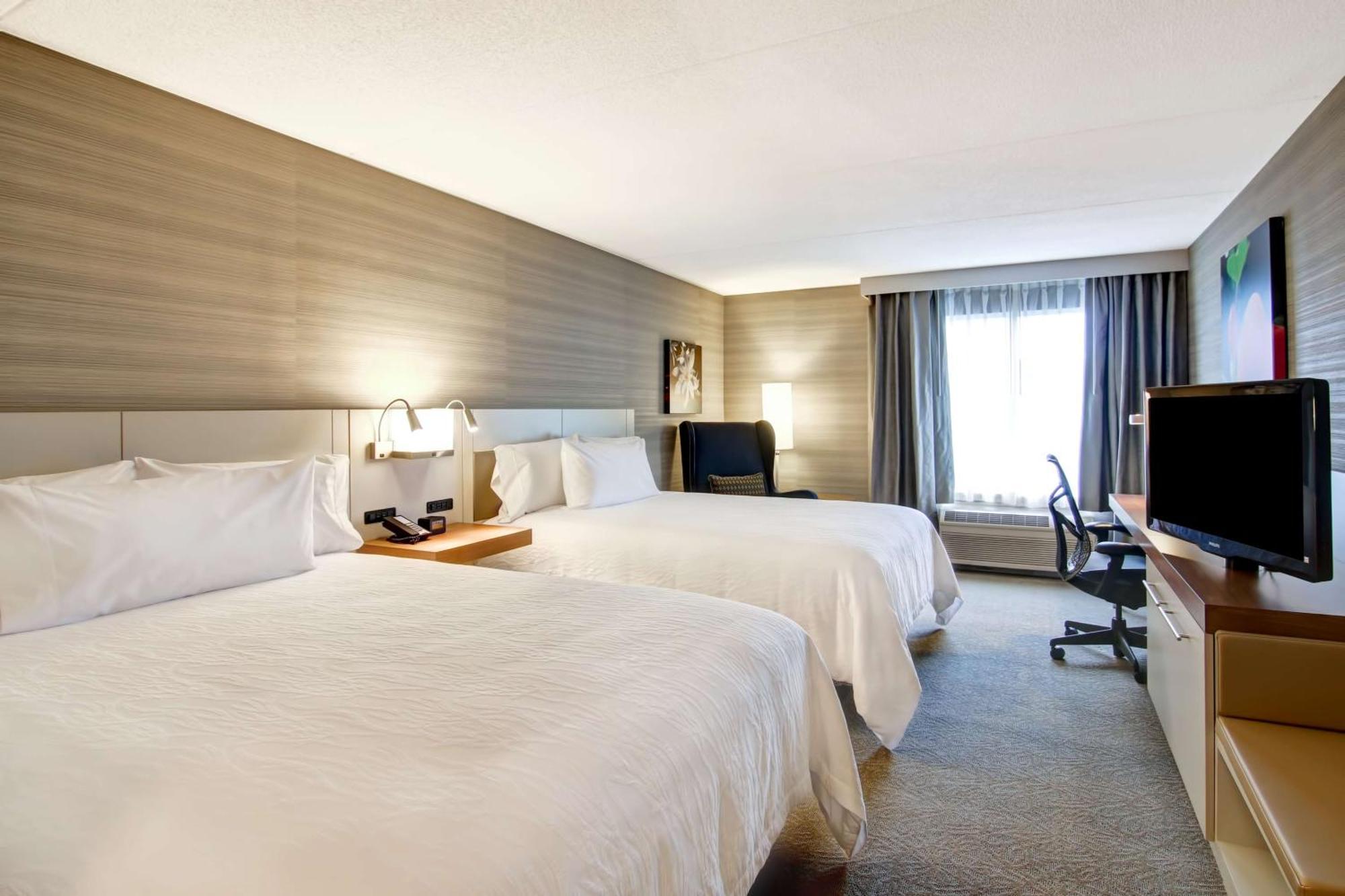 Zimmer mit 2 Queensize-Betten