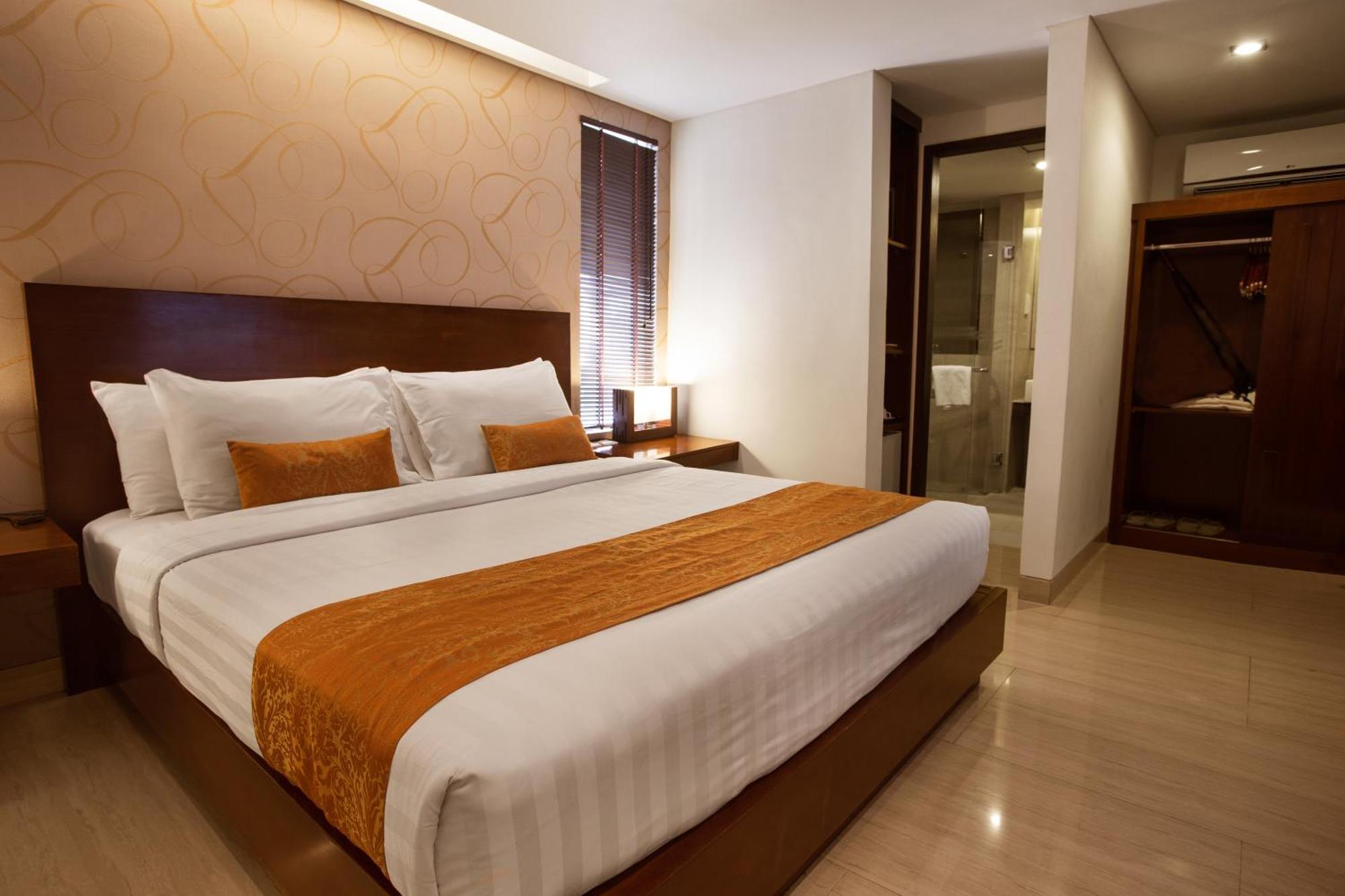 Deluxe Double or Twin Room Balcony
