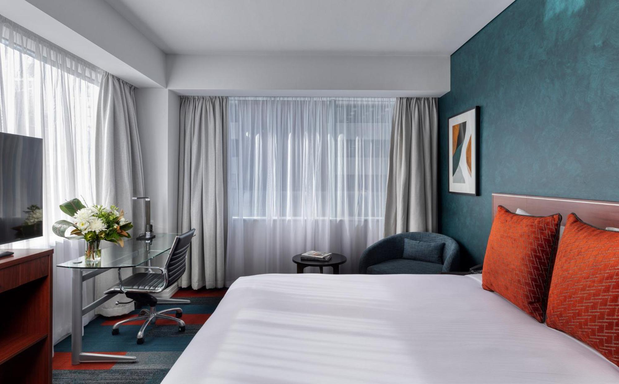 Deluxe King Room City View