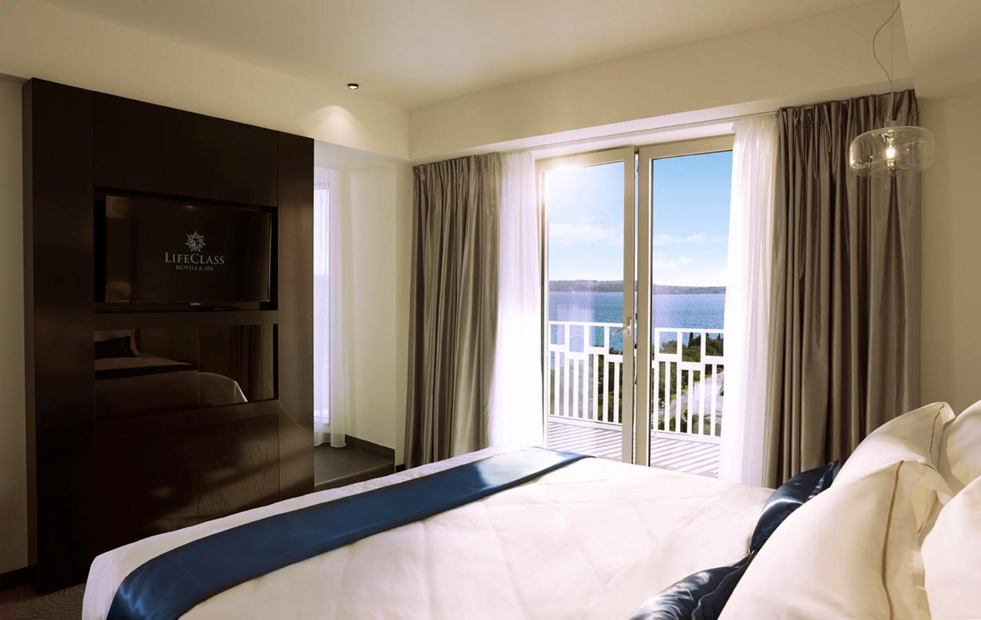 Double Room Balcony Sea View