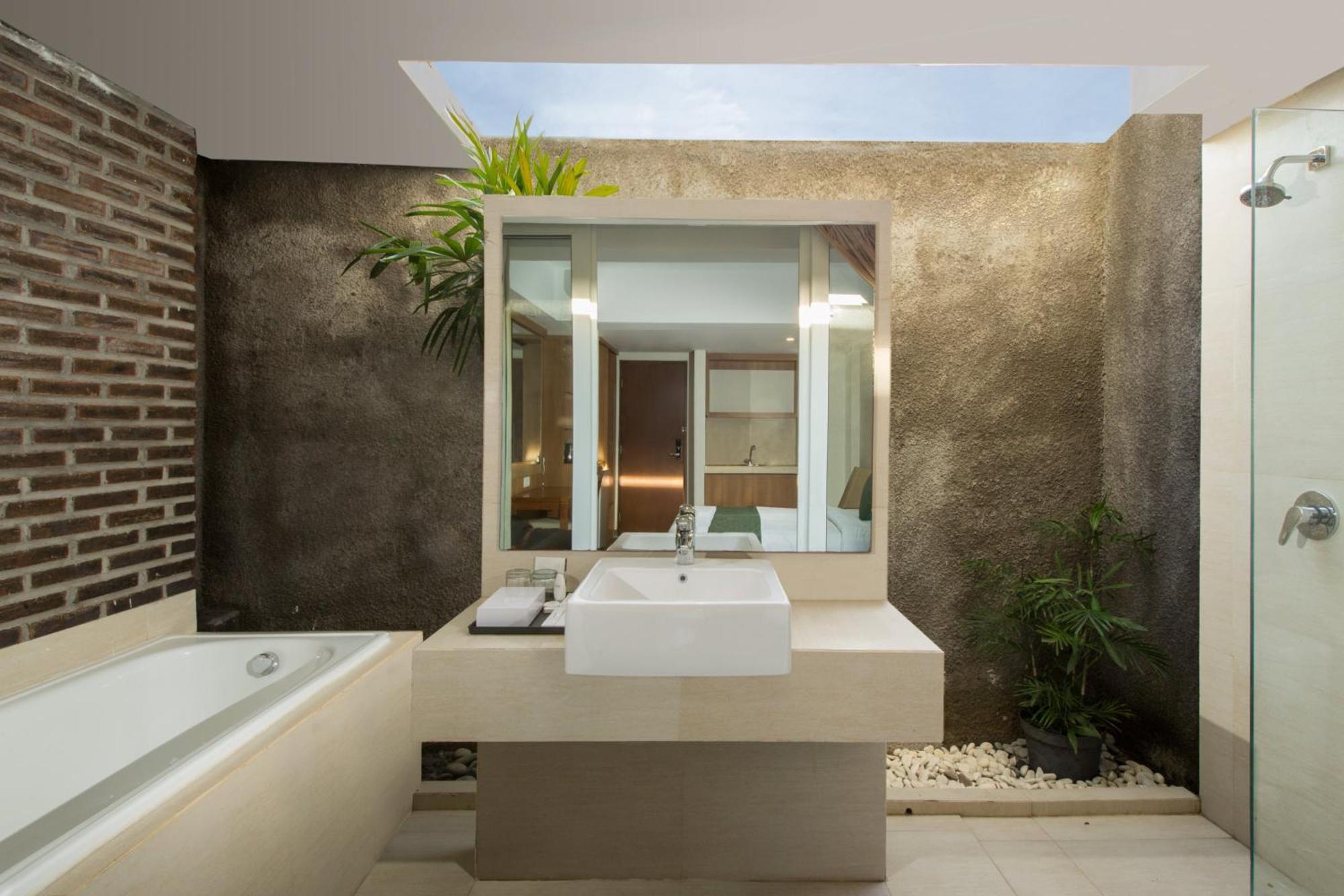 Premier Double Room with Bathtub