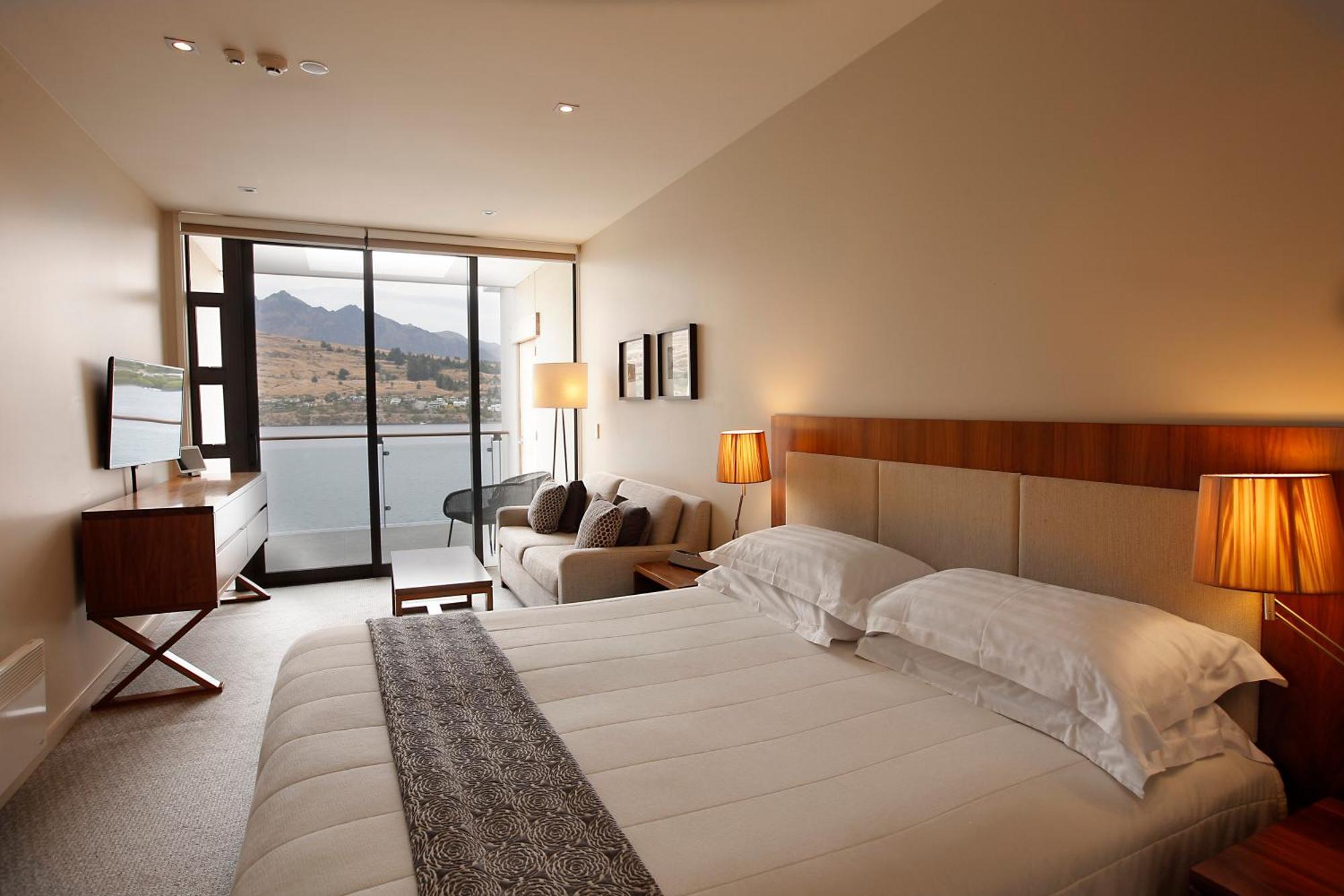 King Room Lake View