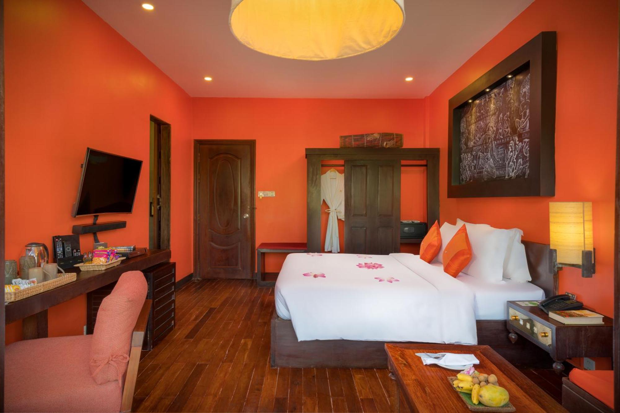 Suite Pool View USD15 Credit Spa