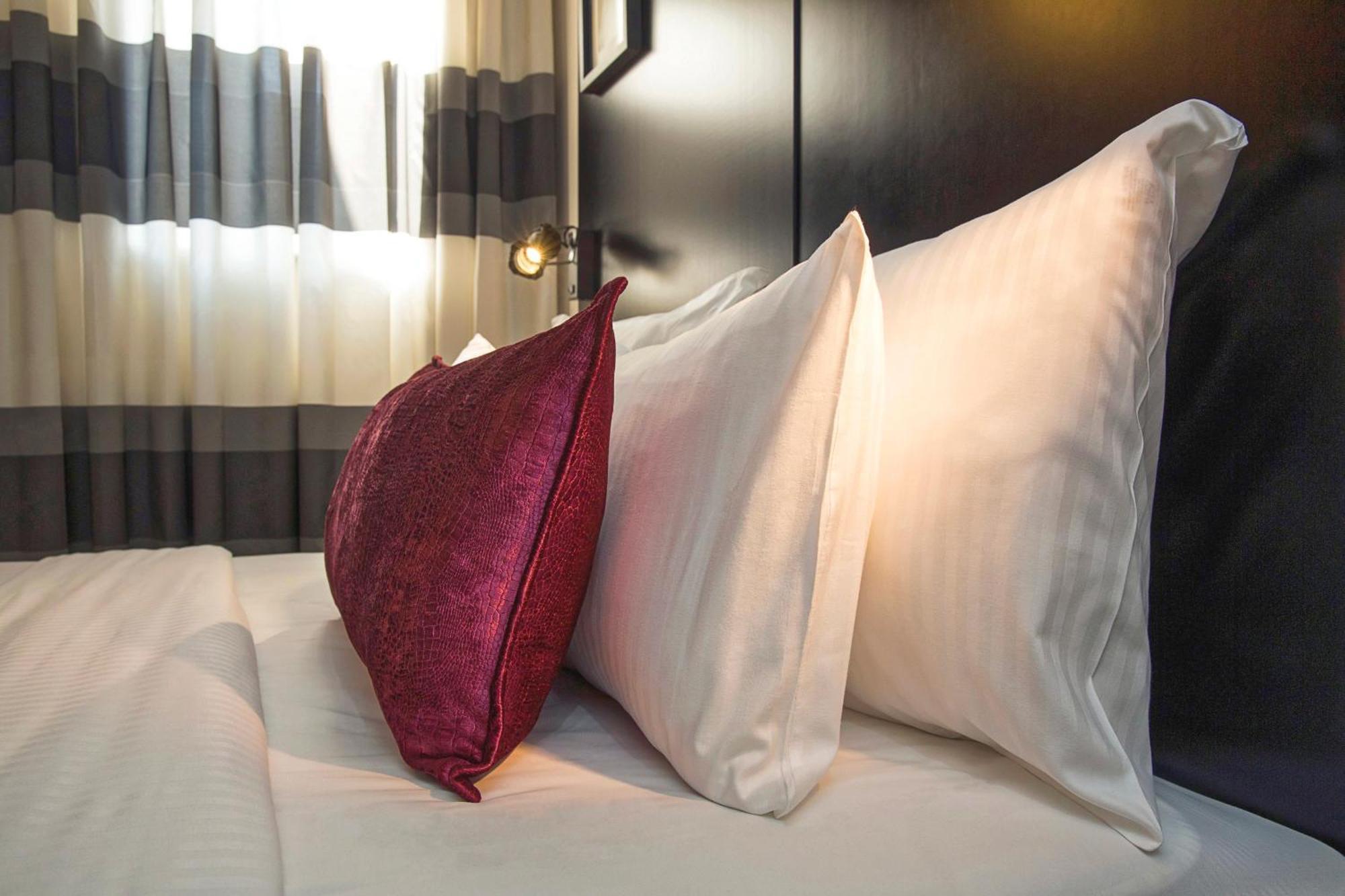 Budget Double or Twin Room,1278155302:JPEG