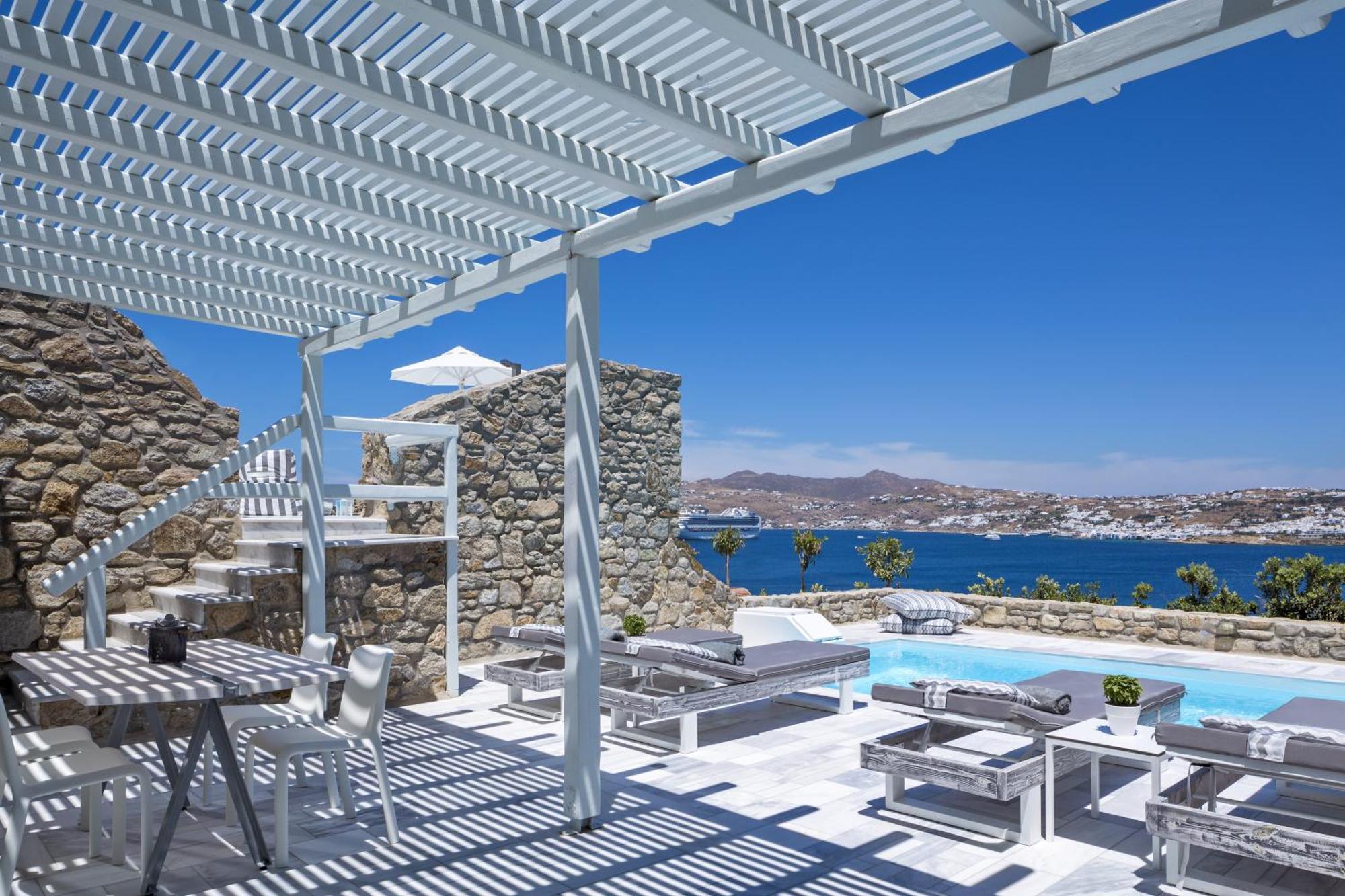 Two-Bedroom Suite with Private Pool and Sea View,1278405385:JPEG