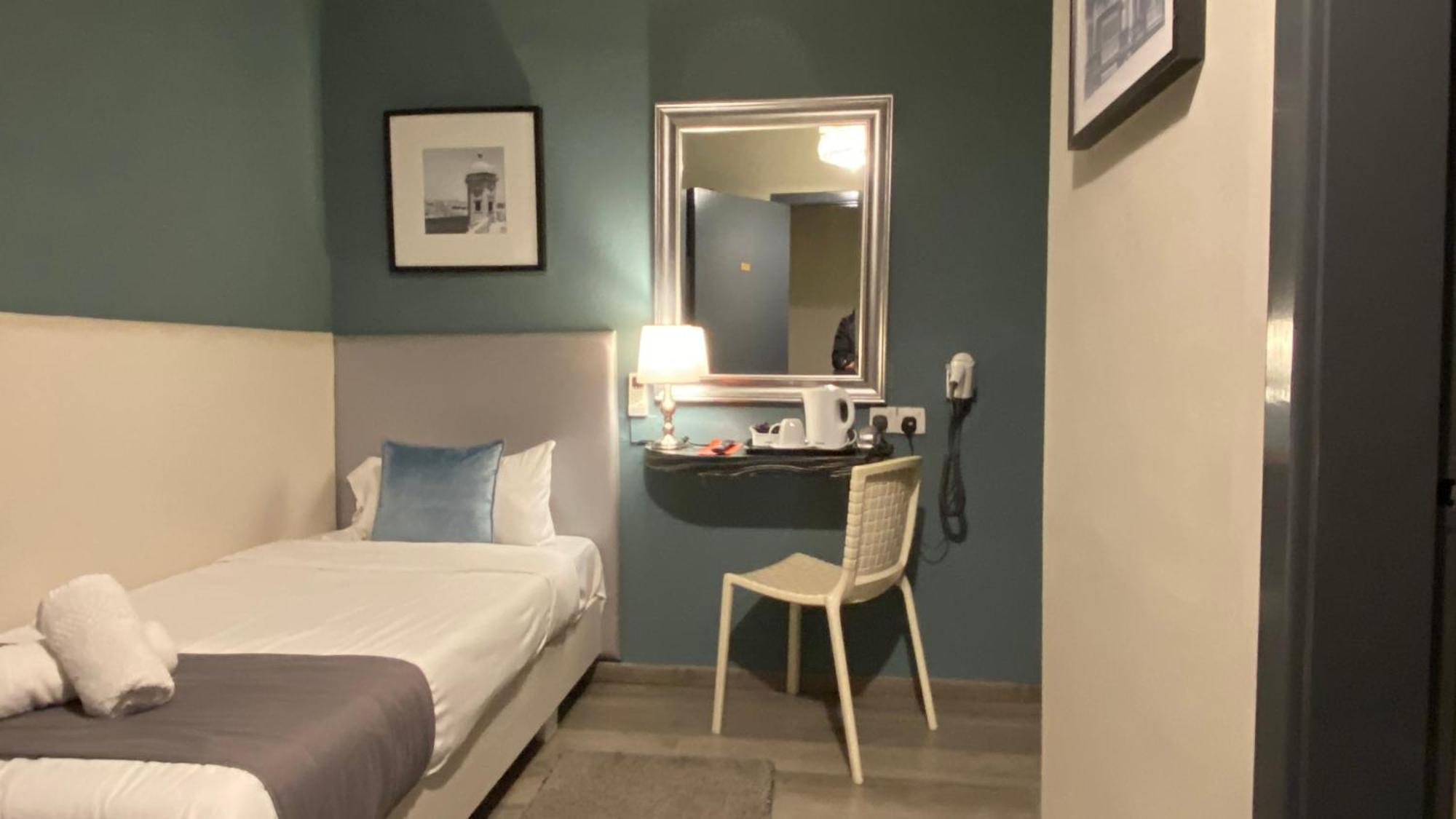 Small Economy Single Room