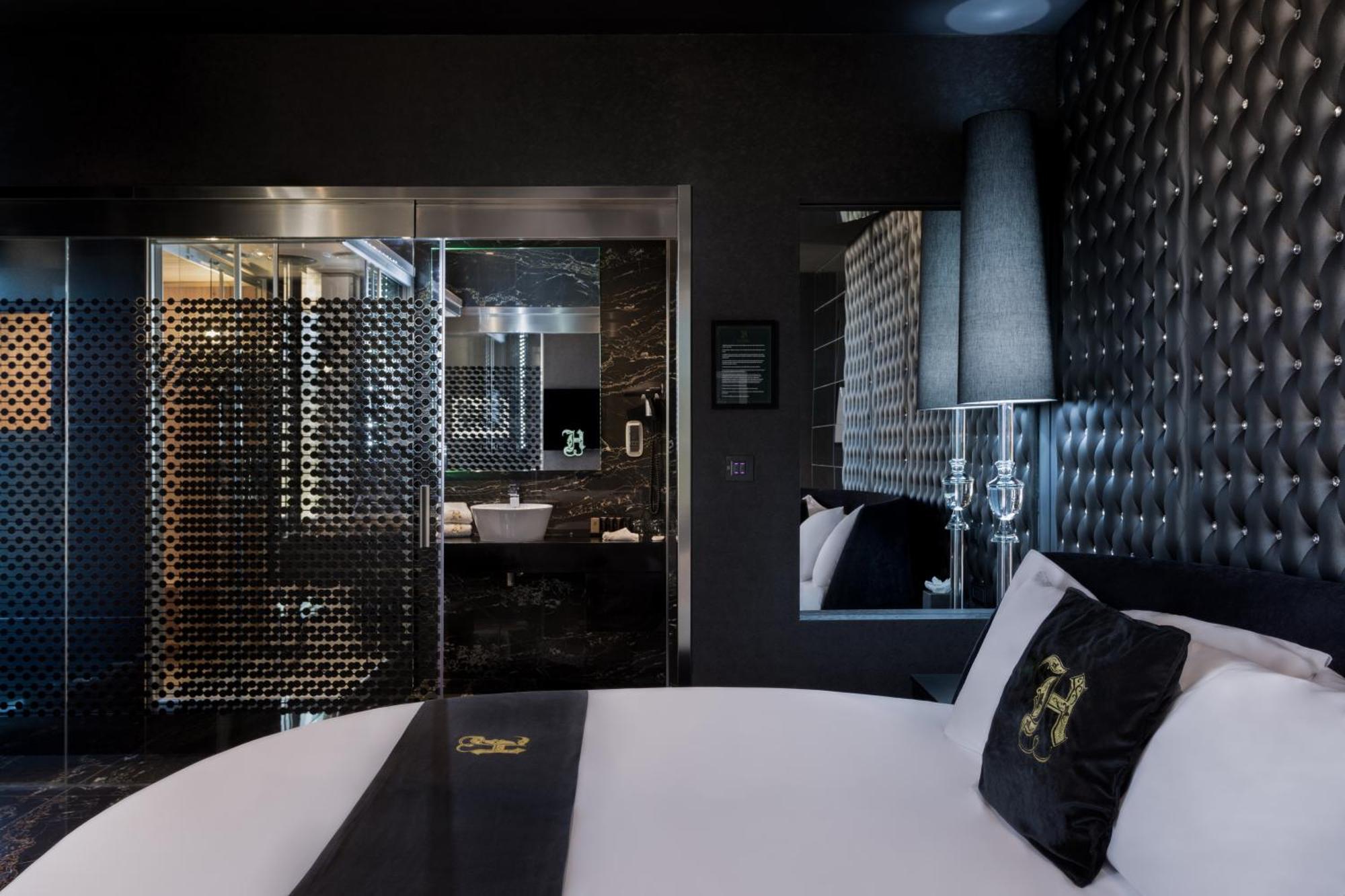 Superior Suite Sauna