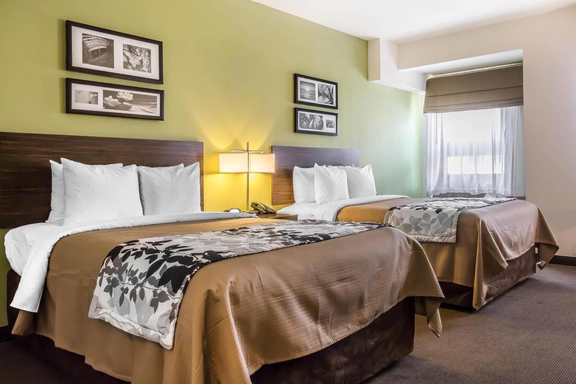 Queen Suite Two Queen Beds Disability Access or Non-Smoking