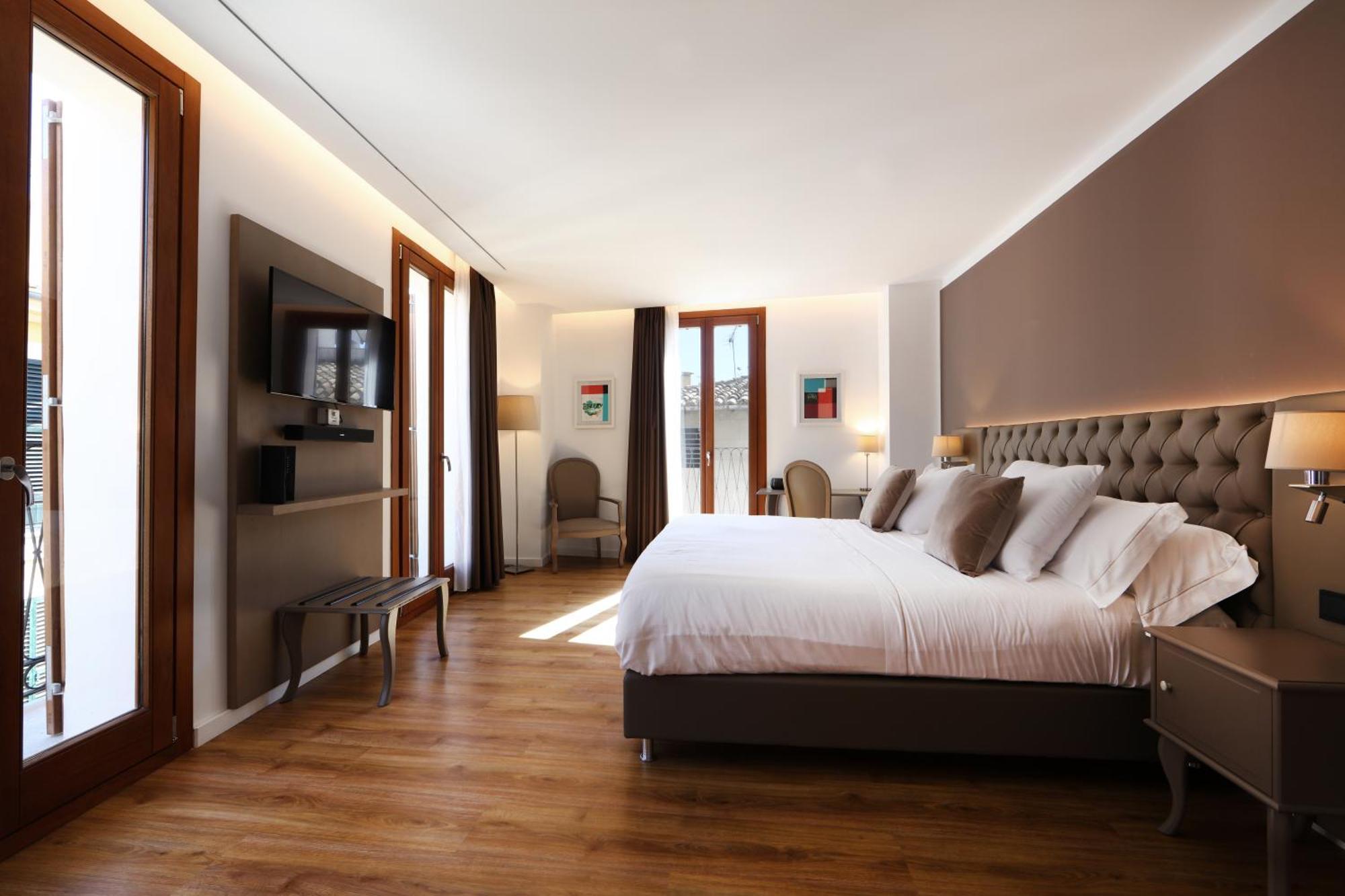 Junior Suite Balcony