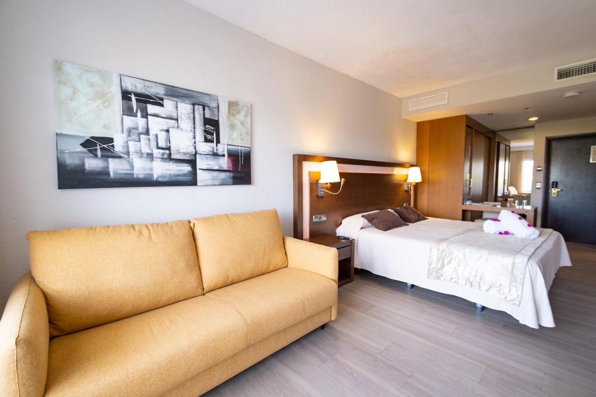 Junior Suite Side Sea View