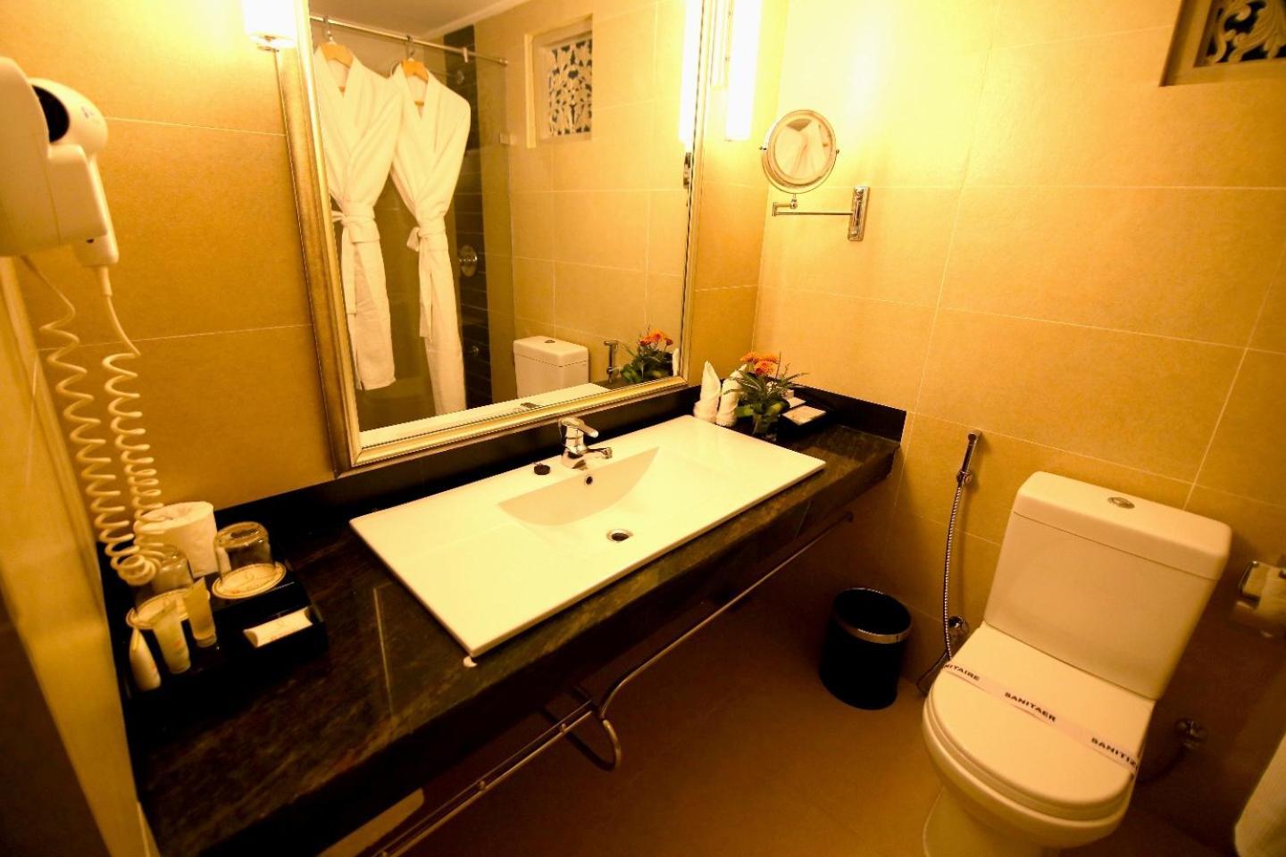Deluxe Room,805731765:JPEG