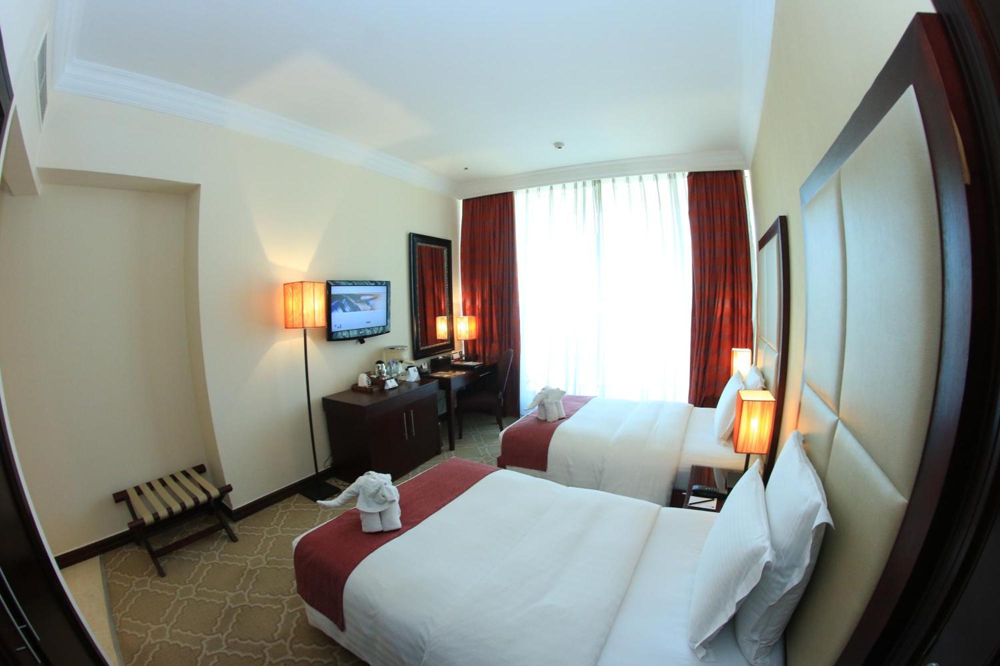 Standard Queen Room