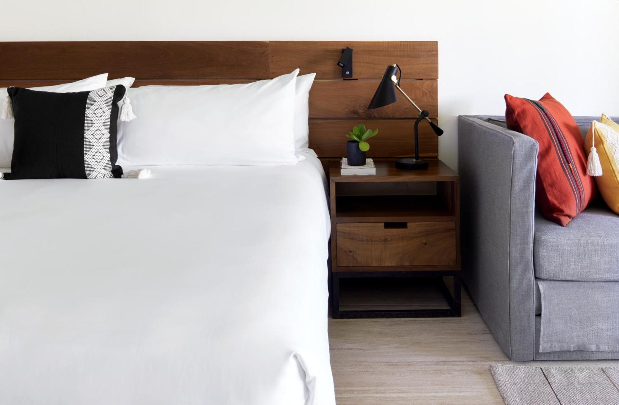 One-Bedroom King Suite,1545991051:JPEG