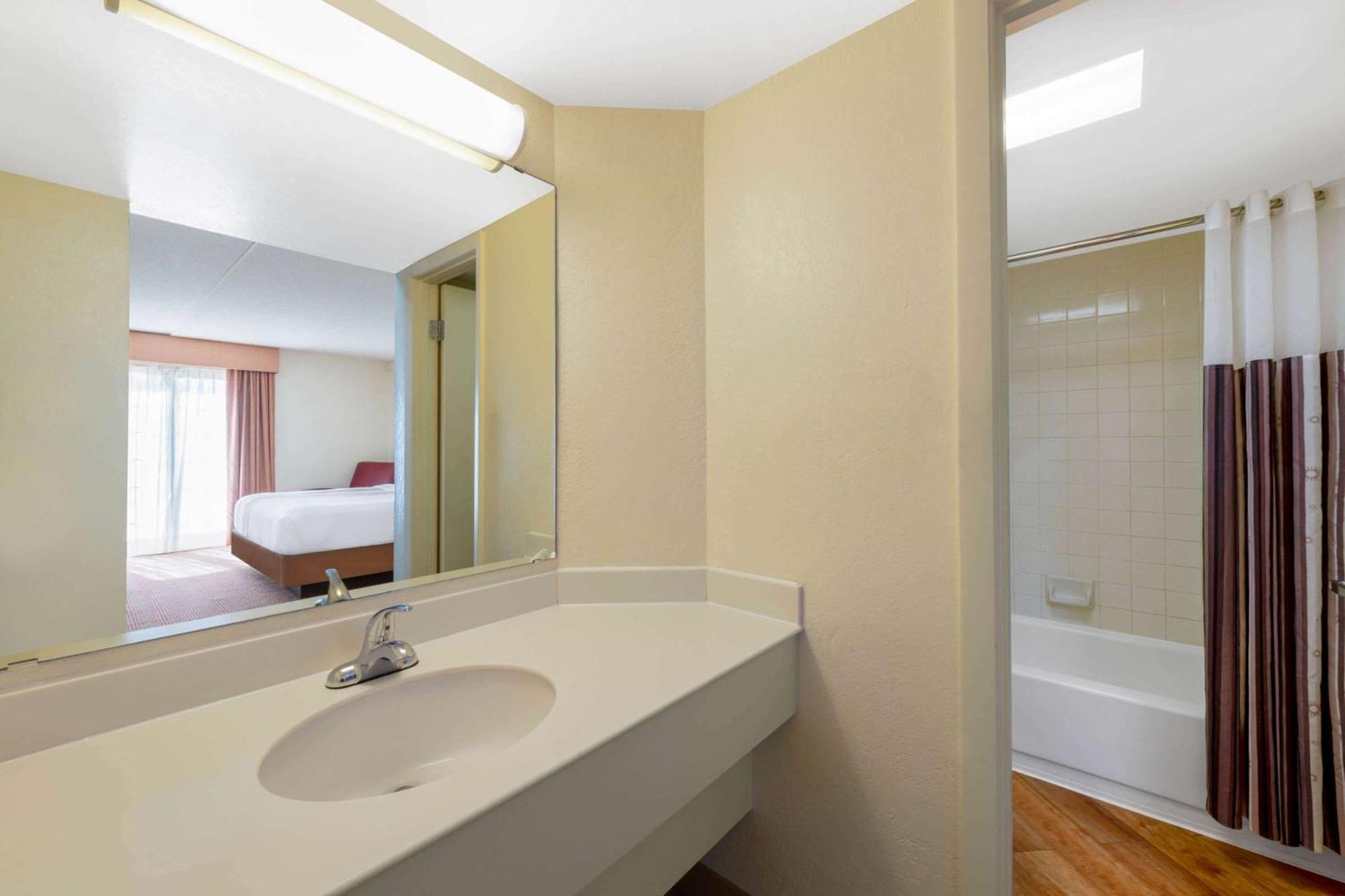 Double Room Two Double Beds