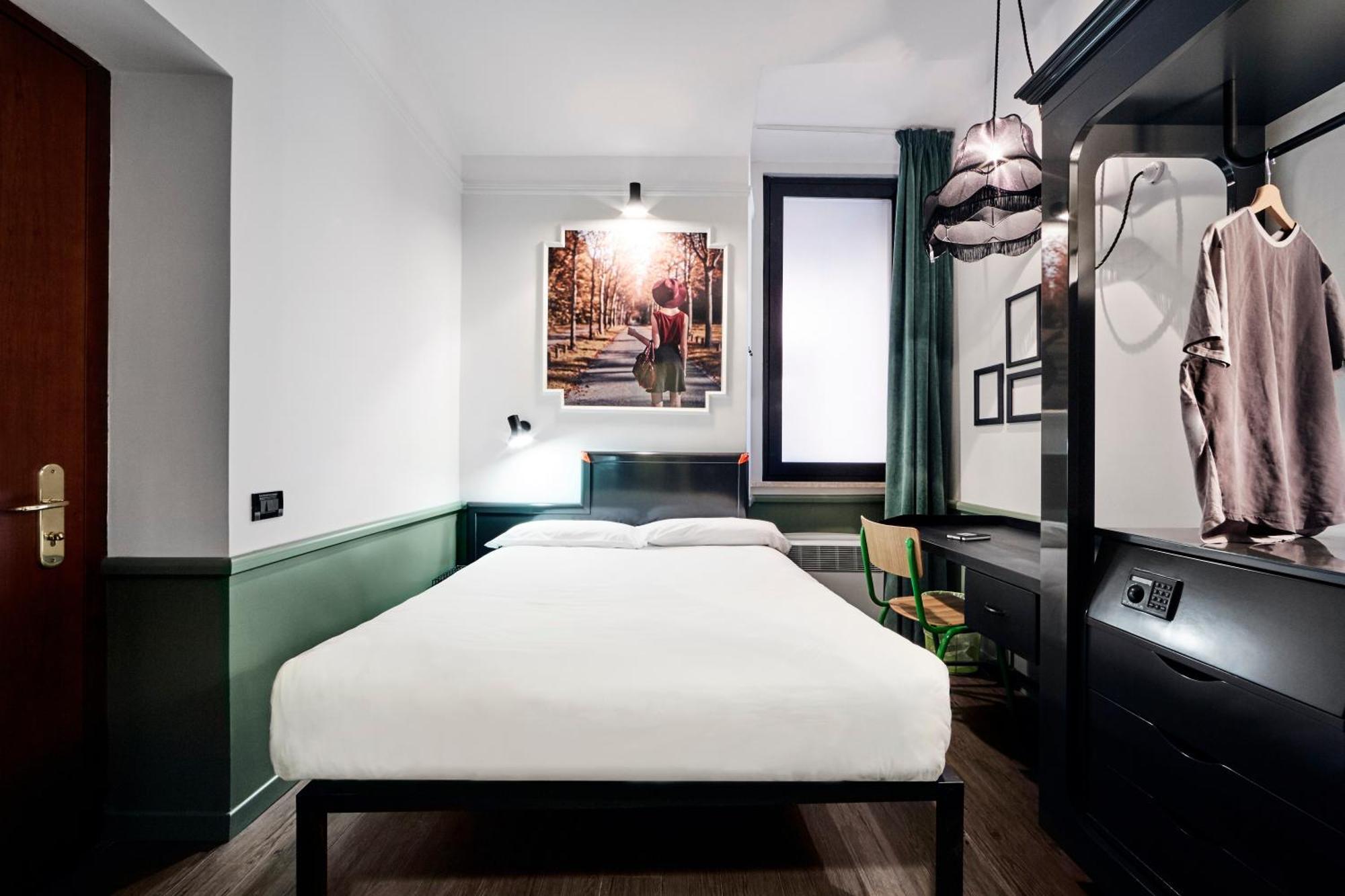 Deluxe Single Room