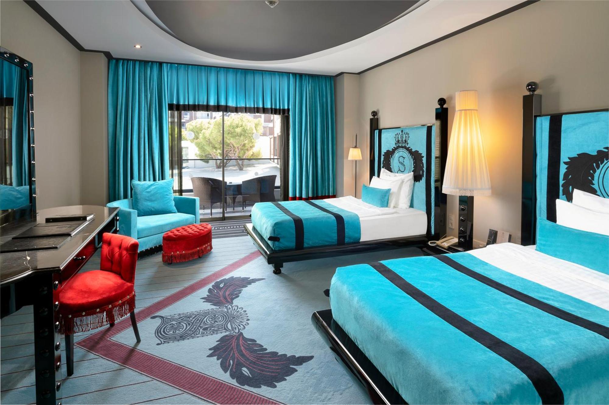 Luxury Room Side Sea View