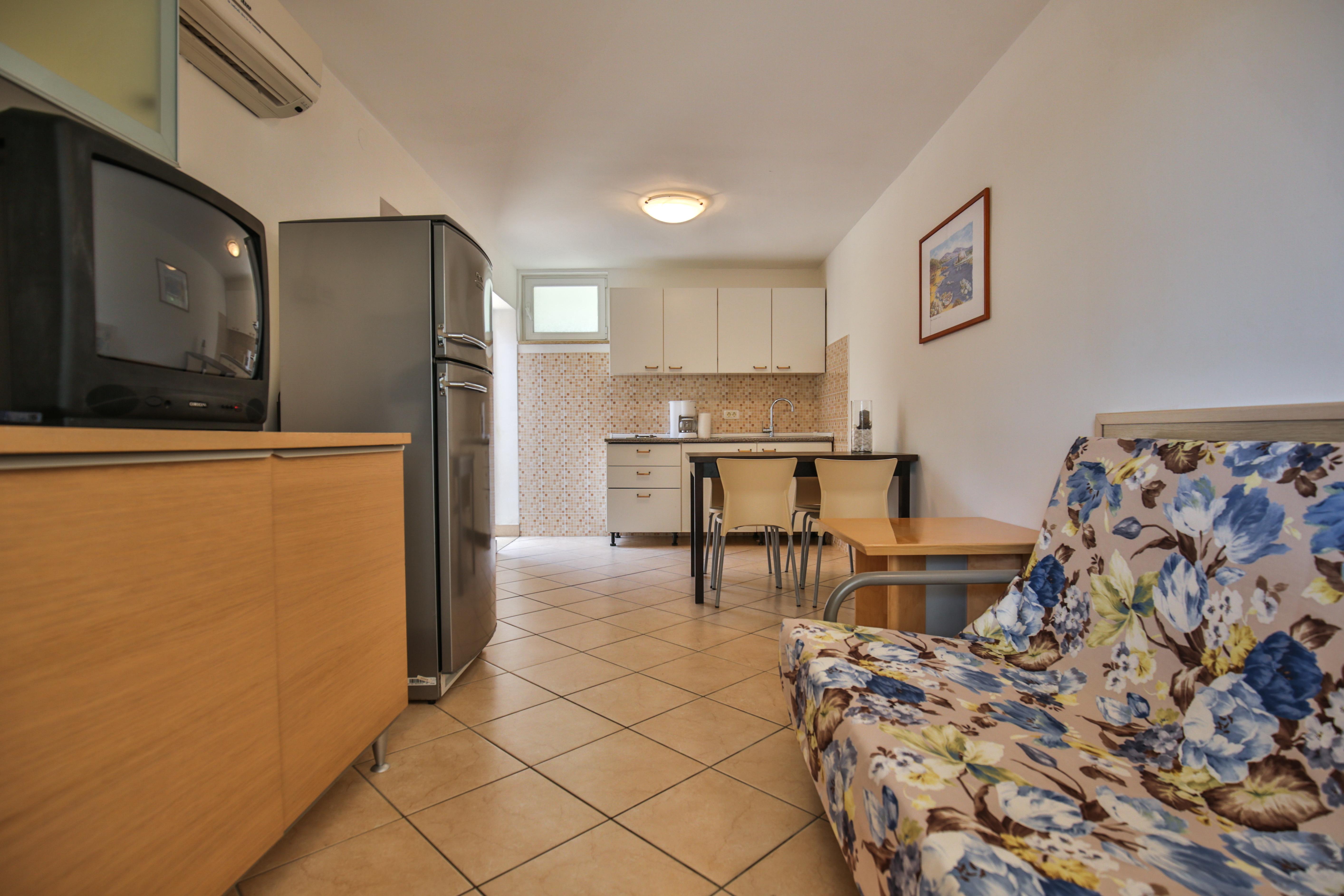 Superior One-Bedroom Apartment Park View