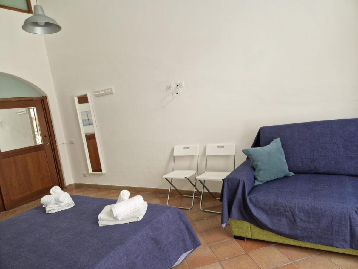 Triple Room Private External Bathroom