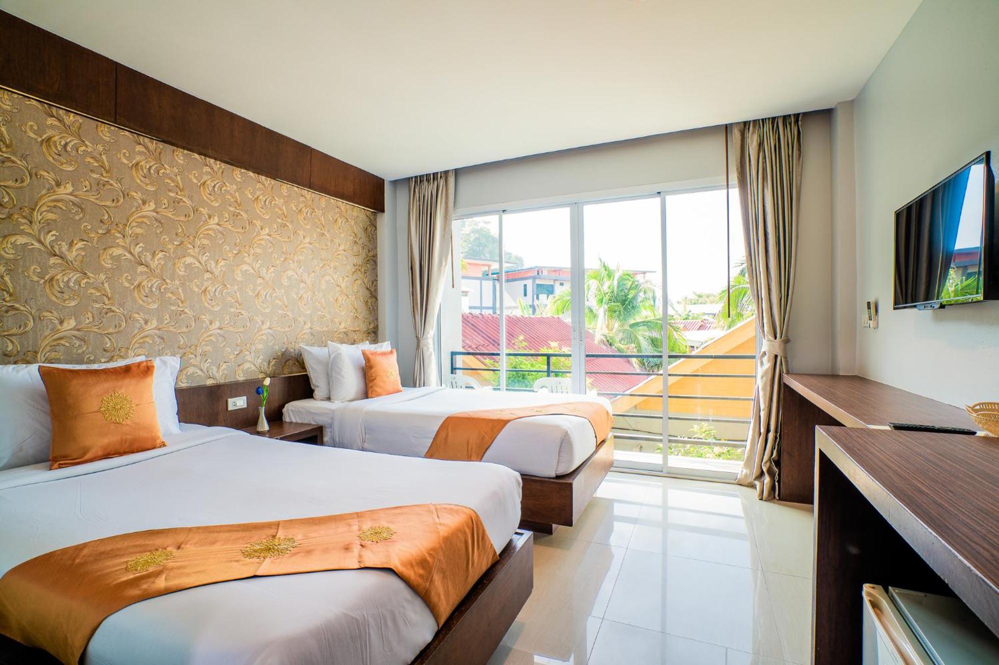 Standard Twin Room