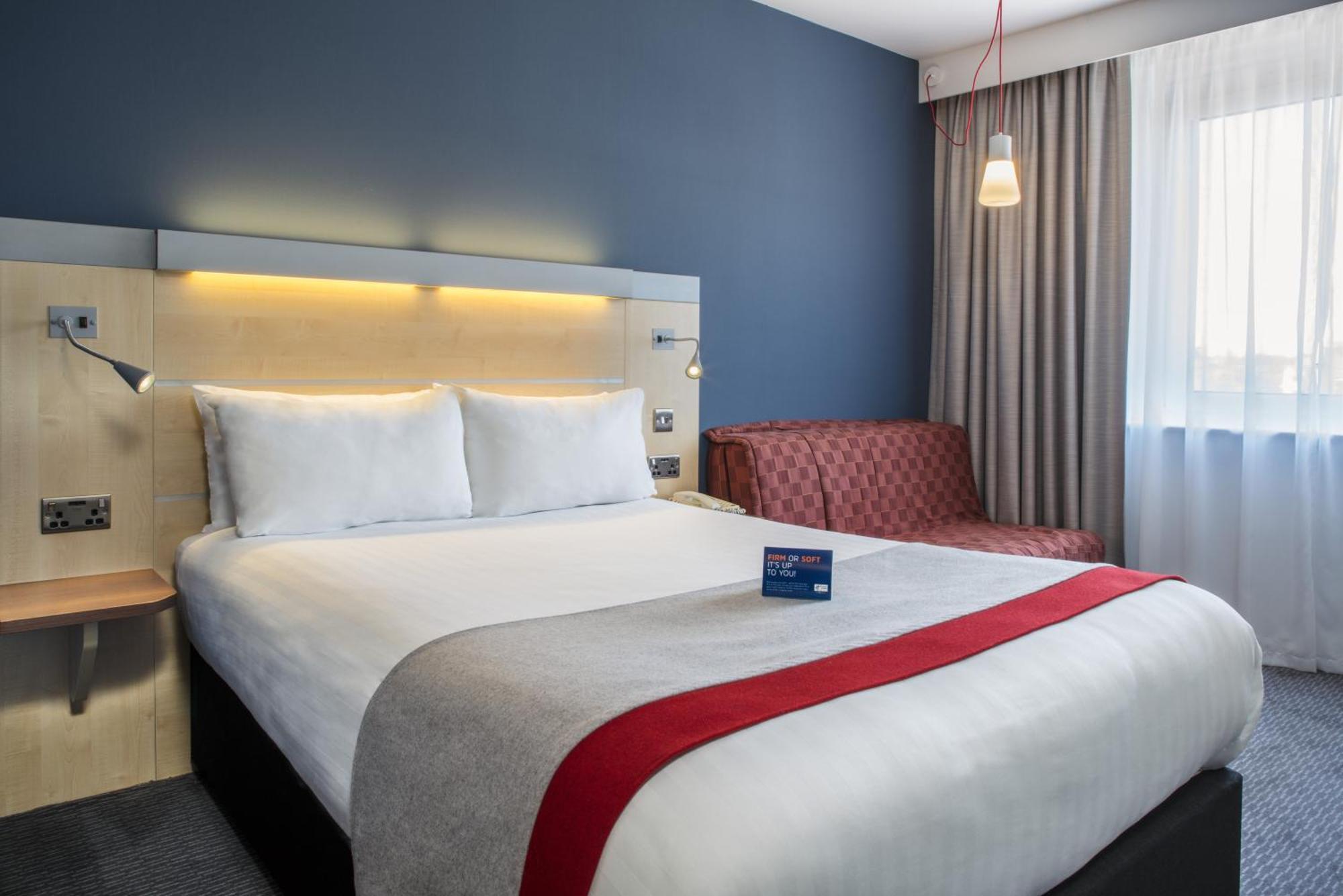 Standard Double Room Sofa Bed Hot