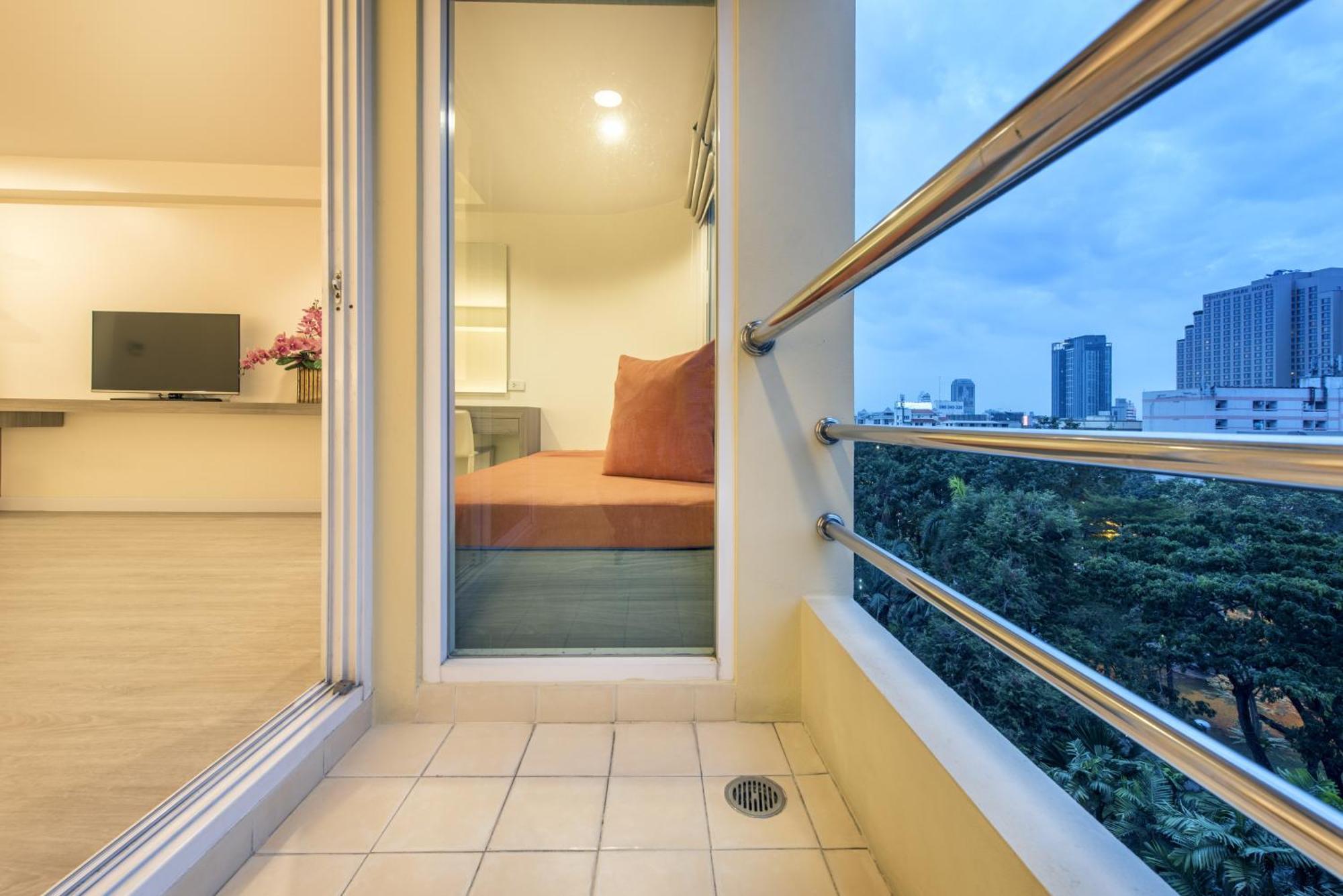 Deluxe Double or Twin Room Balcony
