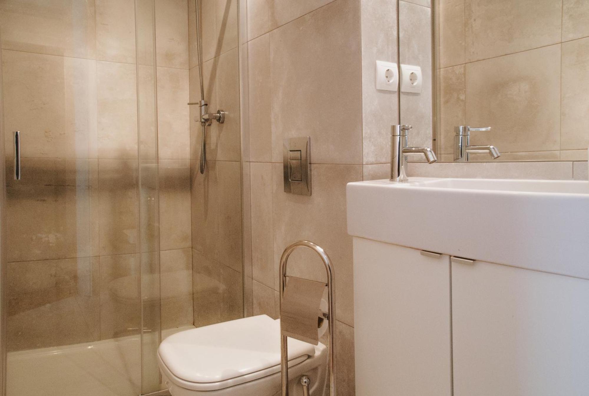 Quarto Twin com Casa de Banho Privativa