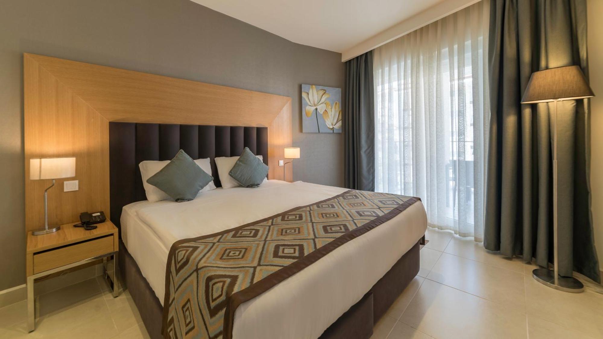 Suite avec 1 Lit King-Size et Lits Jumeaux