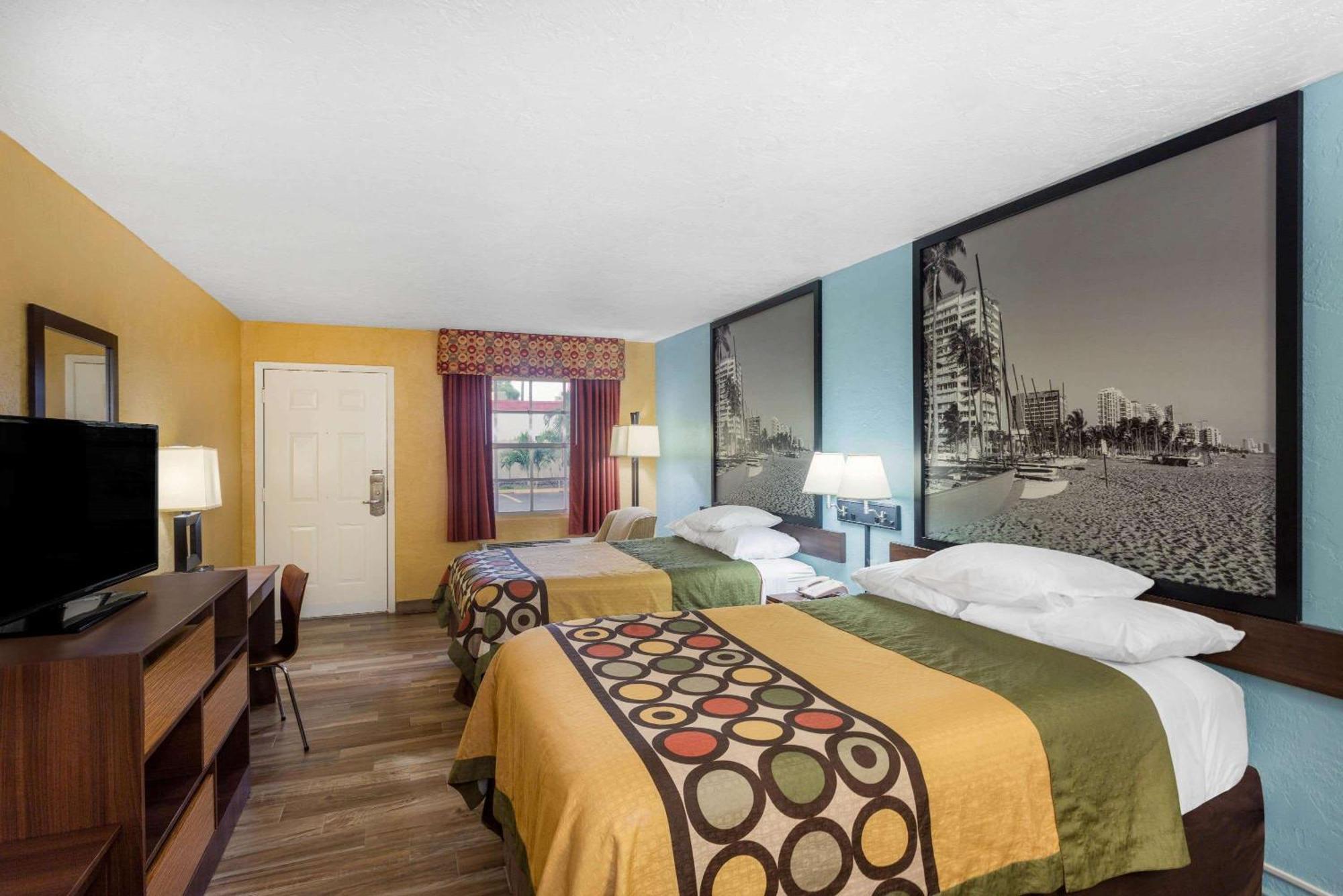 Double Room Two Double Beds Smoking