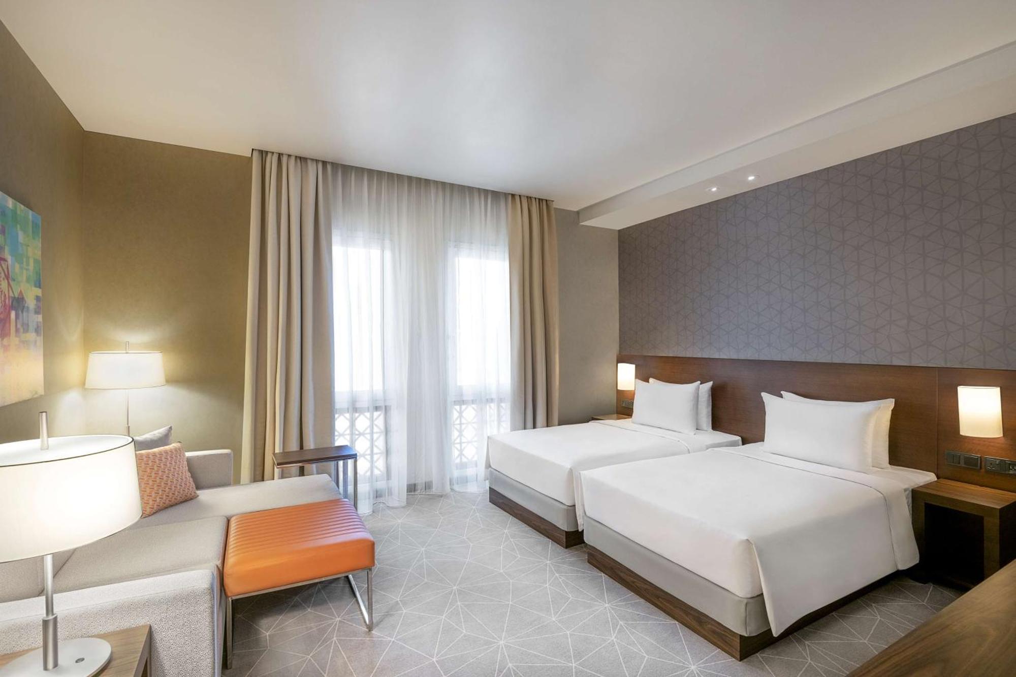 Twin Room Sofa Bed & on F&B