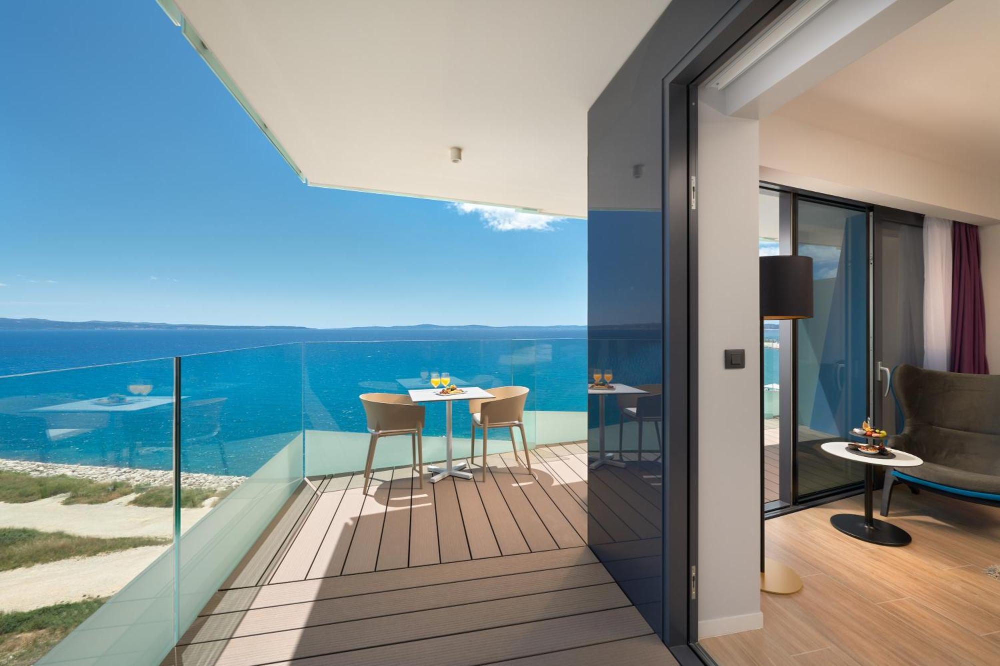 Deluxe Double or Twin Room Sea View