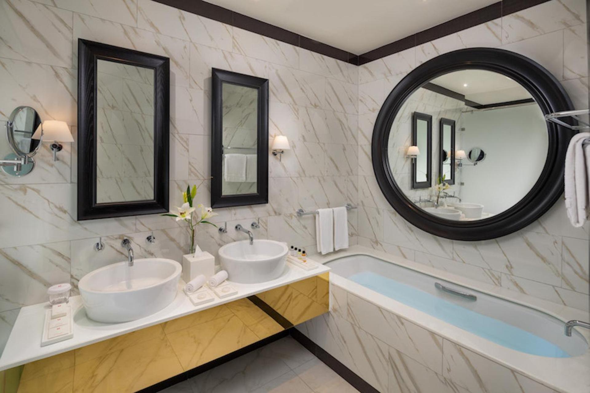 Premium Two-Bedroom Apartmentwith Beach Mall Shuttle