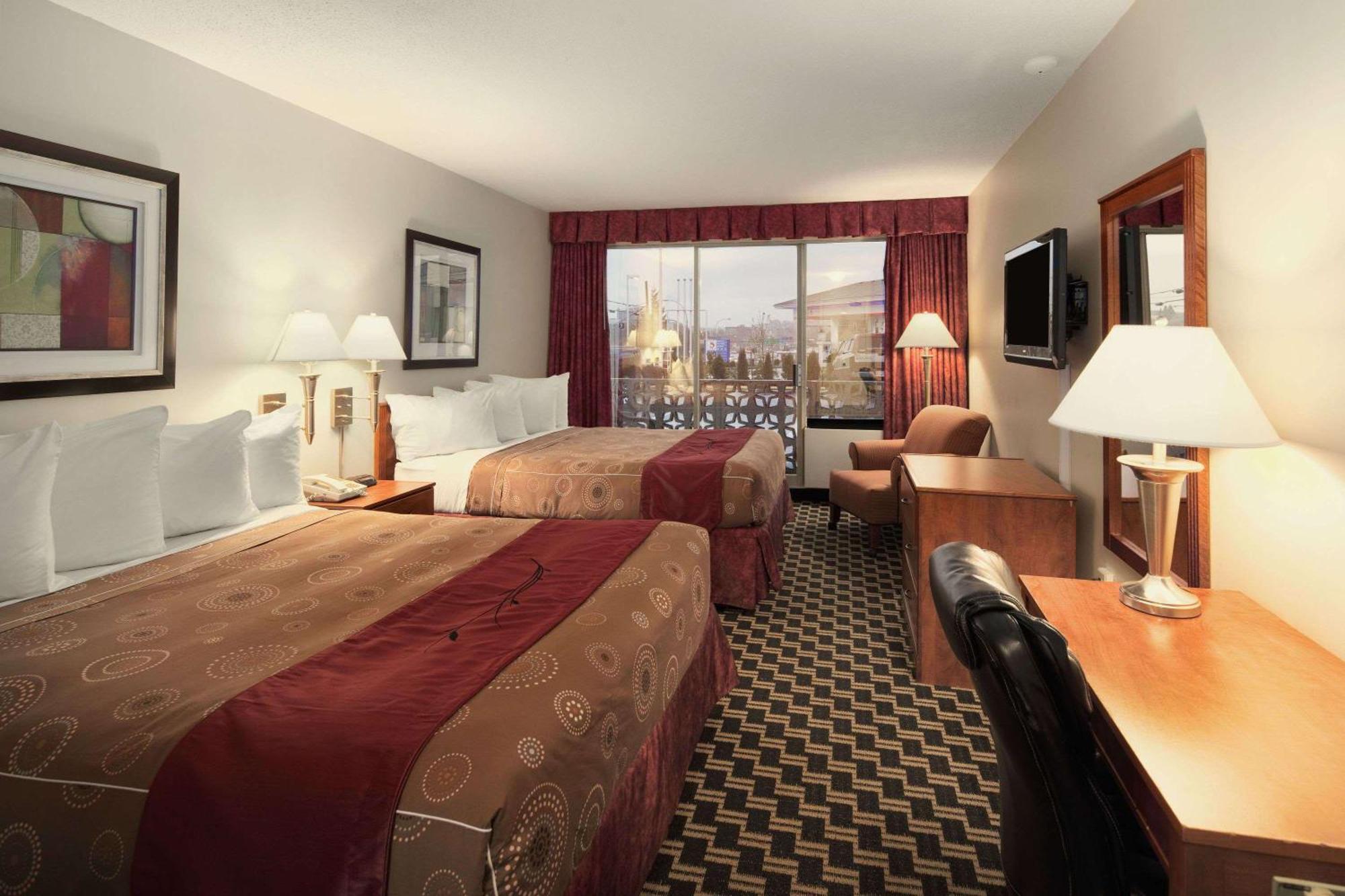 Queen Room Two Queen Beds Non-Smoking
