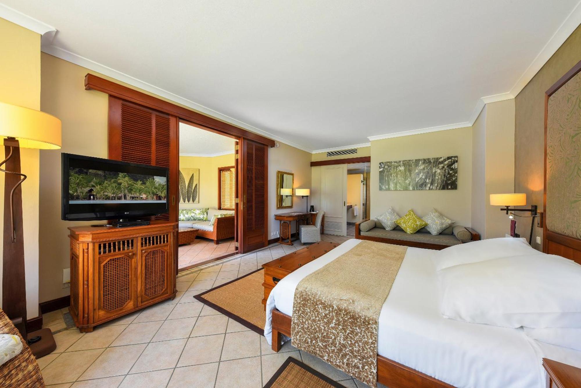 Dinarobin Suite Honeymooners only