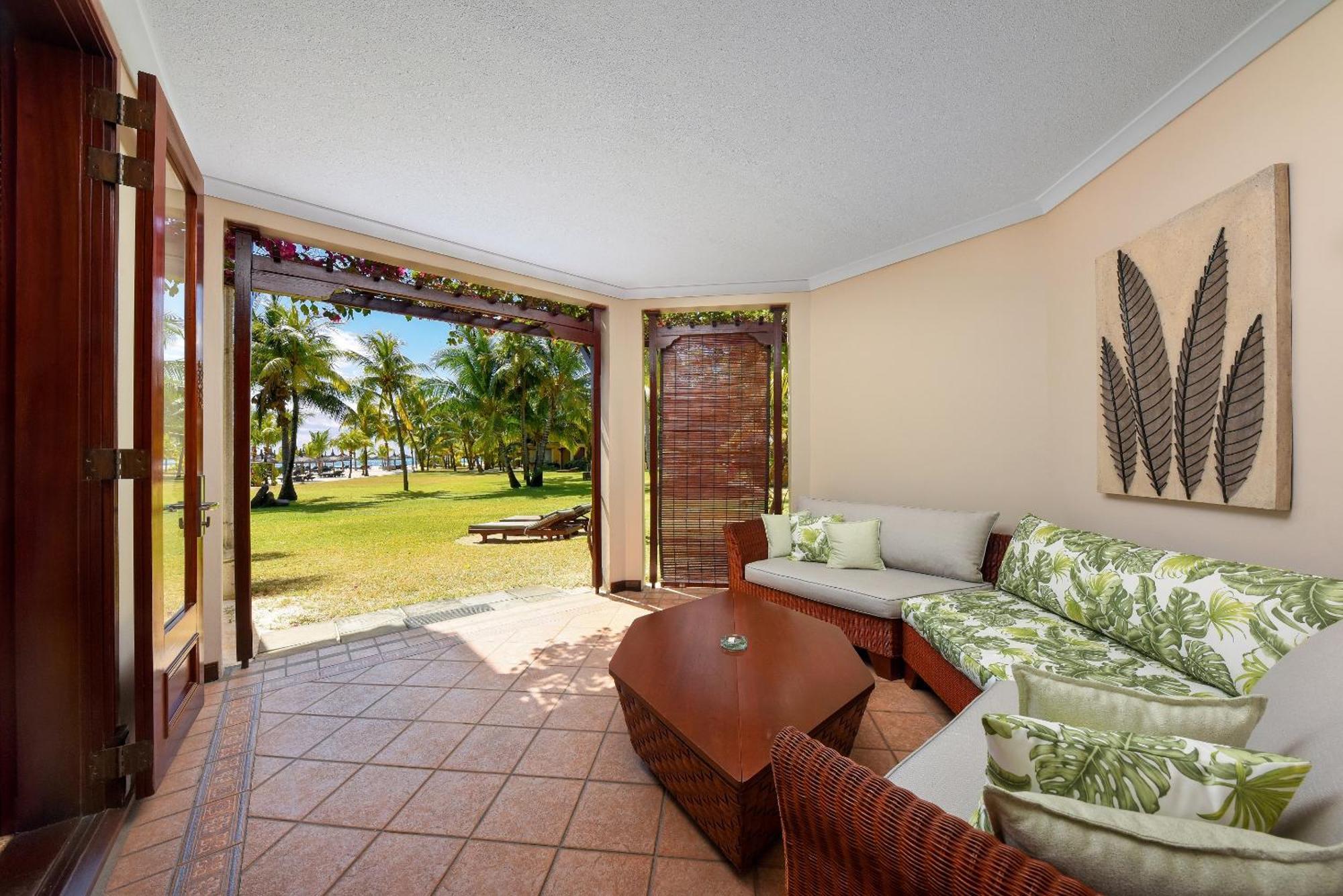 Dinarobin Suite Honeymooners only