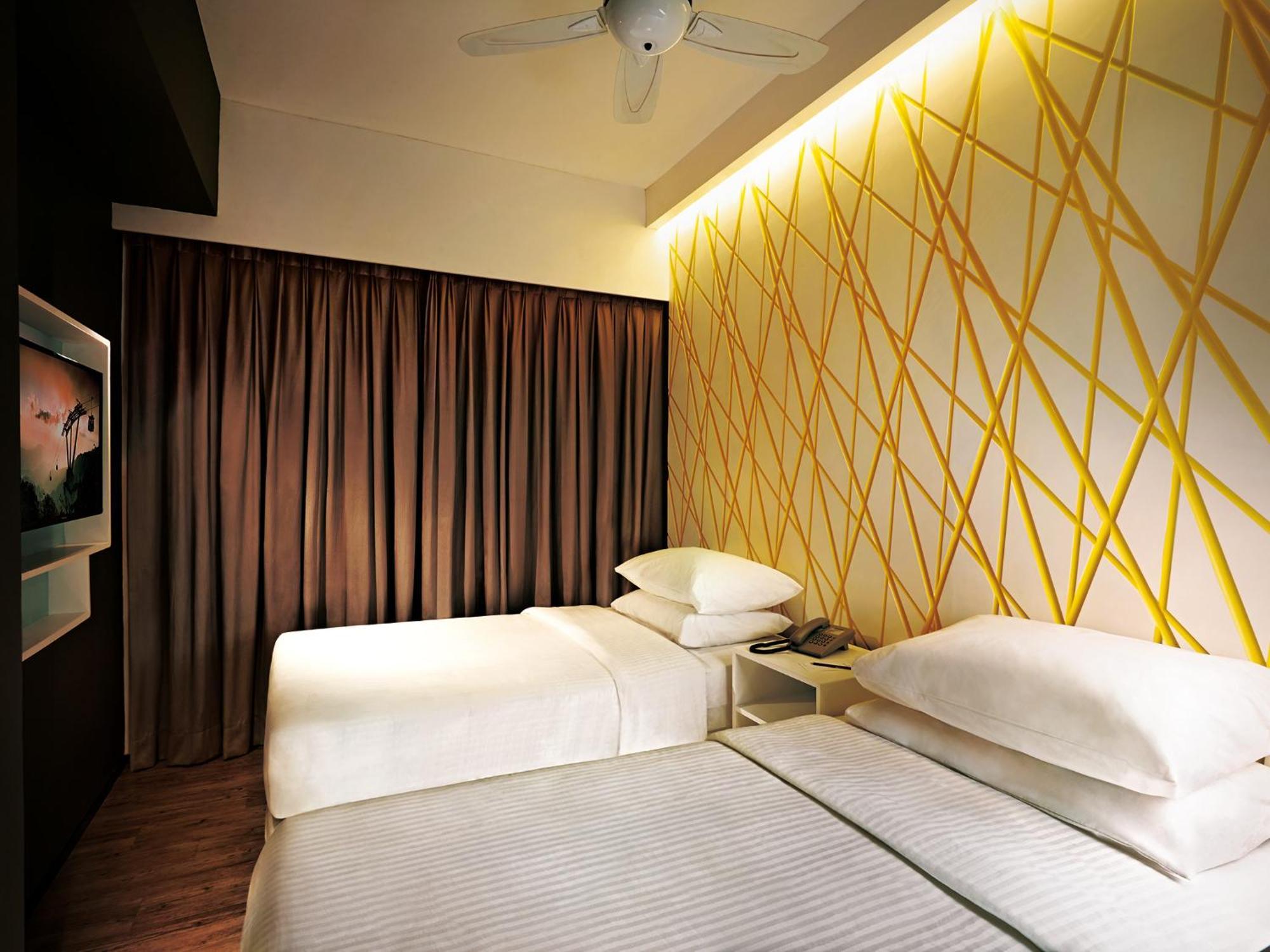 Y5 Deluxe Double or Twin Room