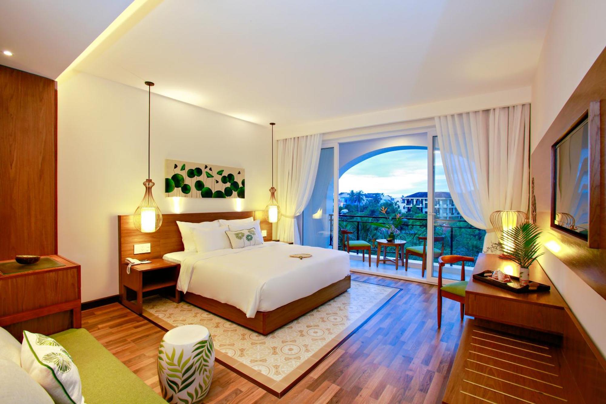 Superior Double or Twin Room City View