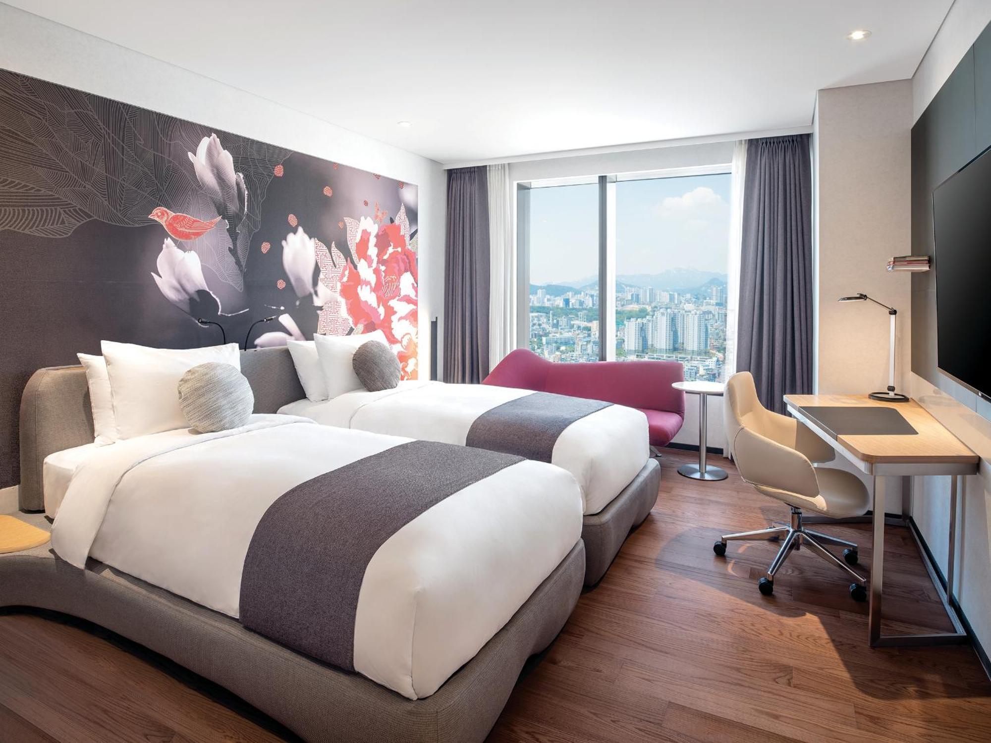 Superior Twin Room