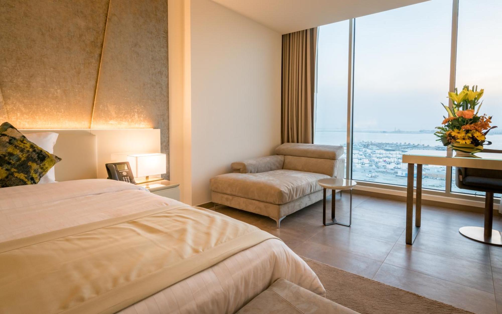 Deluxe City View King Room