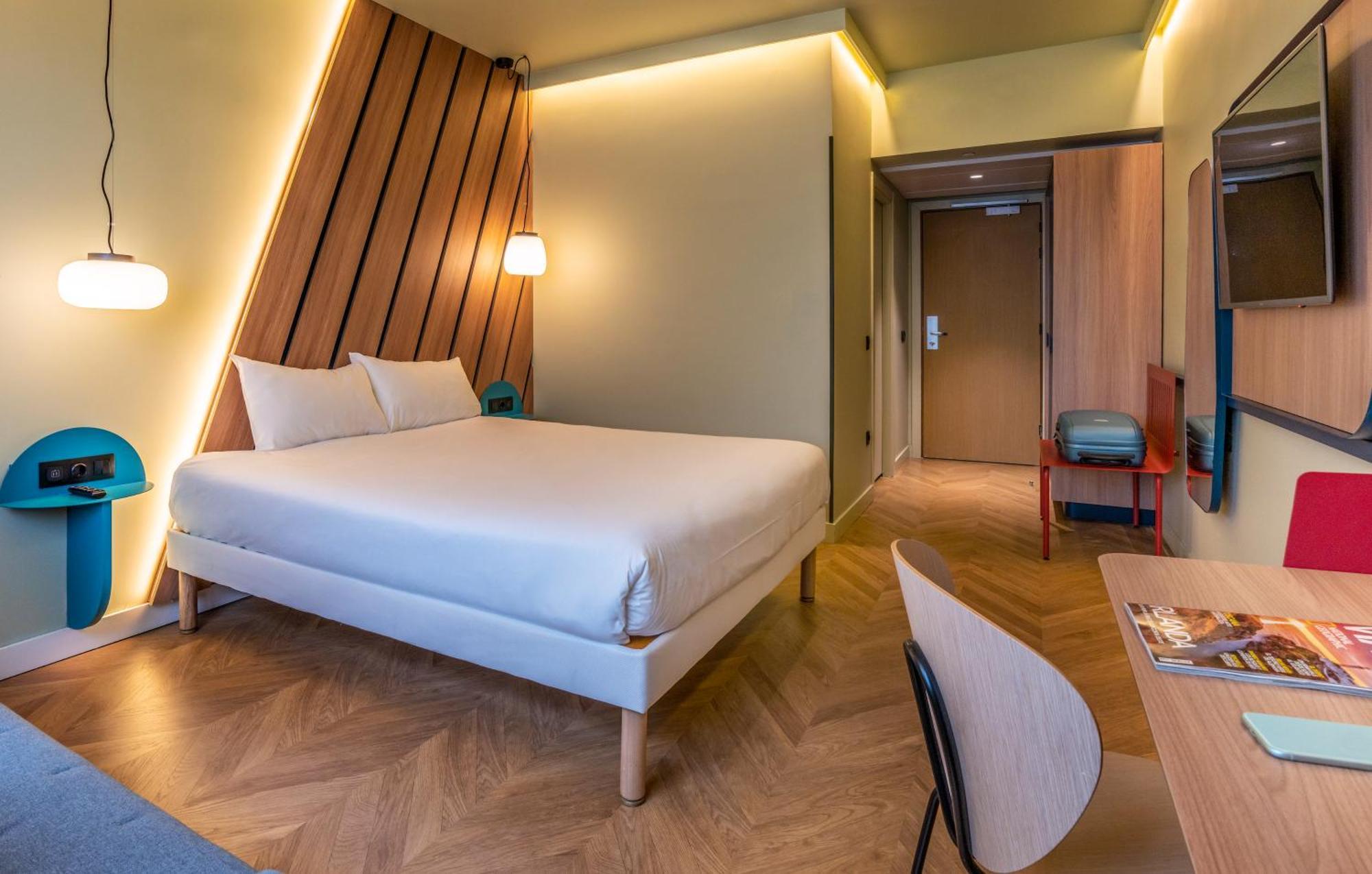 Standard Double Room,1284686878:JPEG