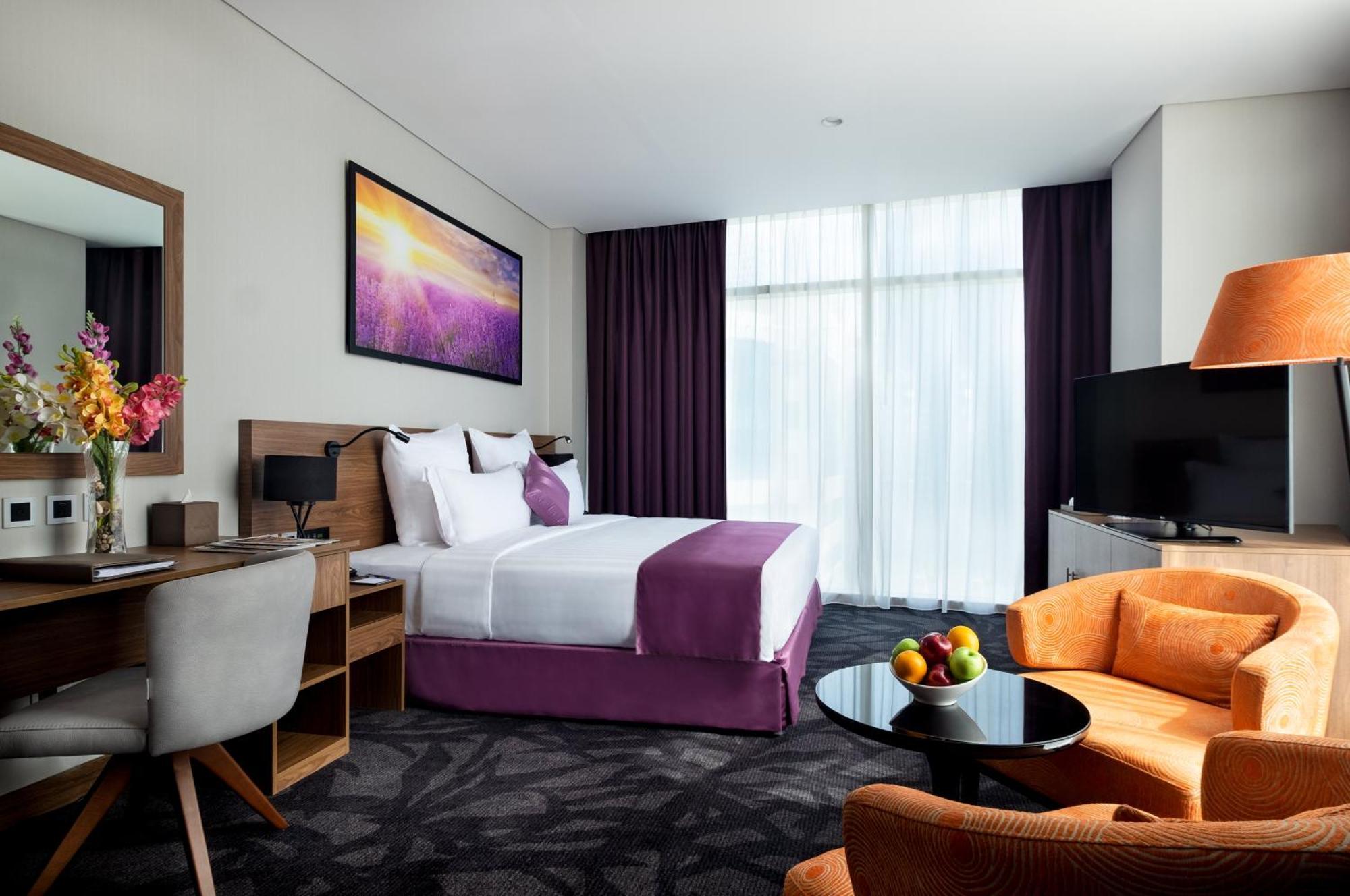 Deluxe Room Burj Khalifa View