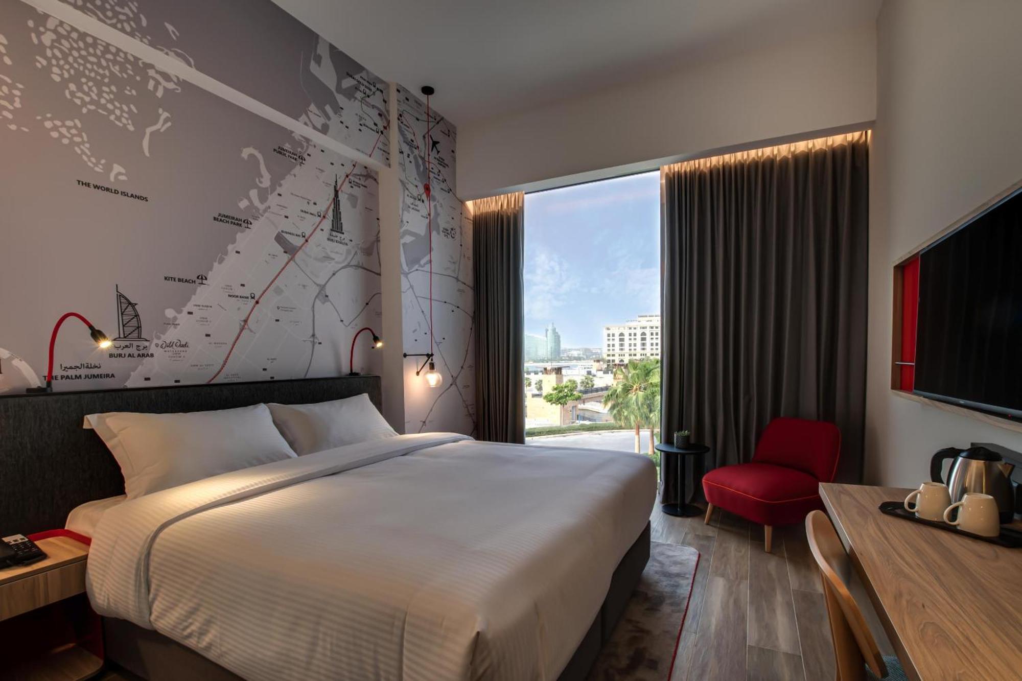 Superior Room Canal View King Includes F&B