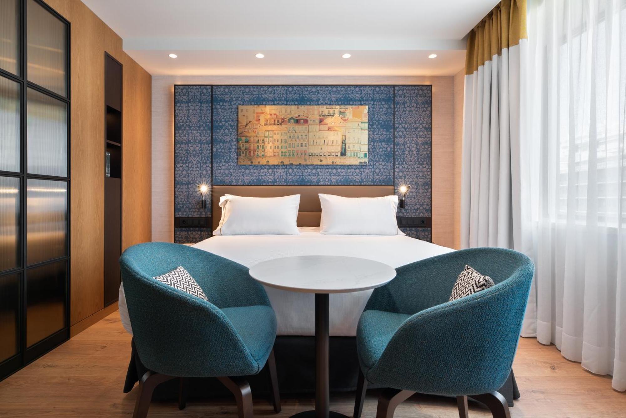 Deluxe Double or Twin Room