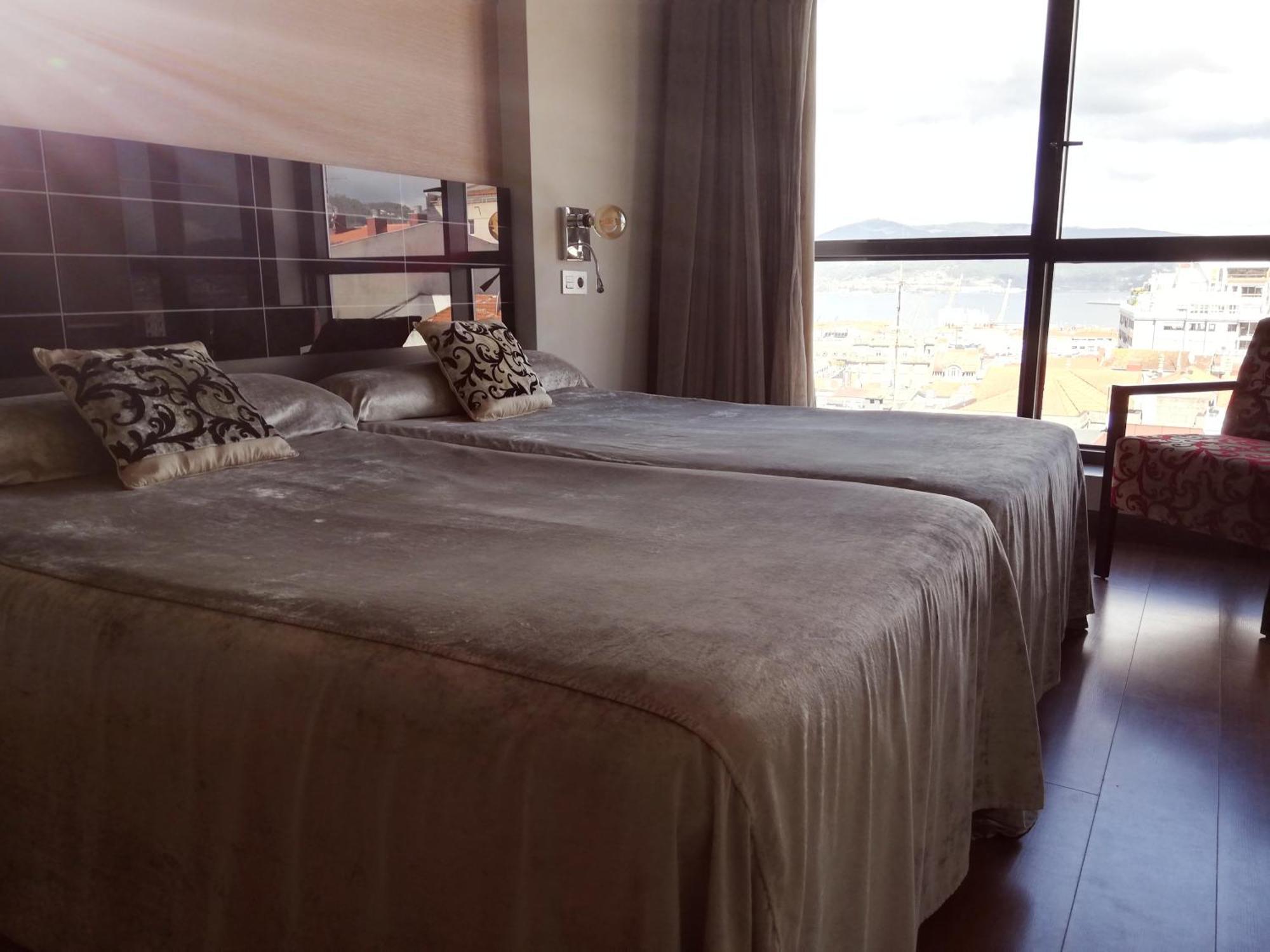 Double or Twin Room Sea View