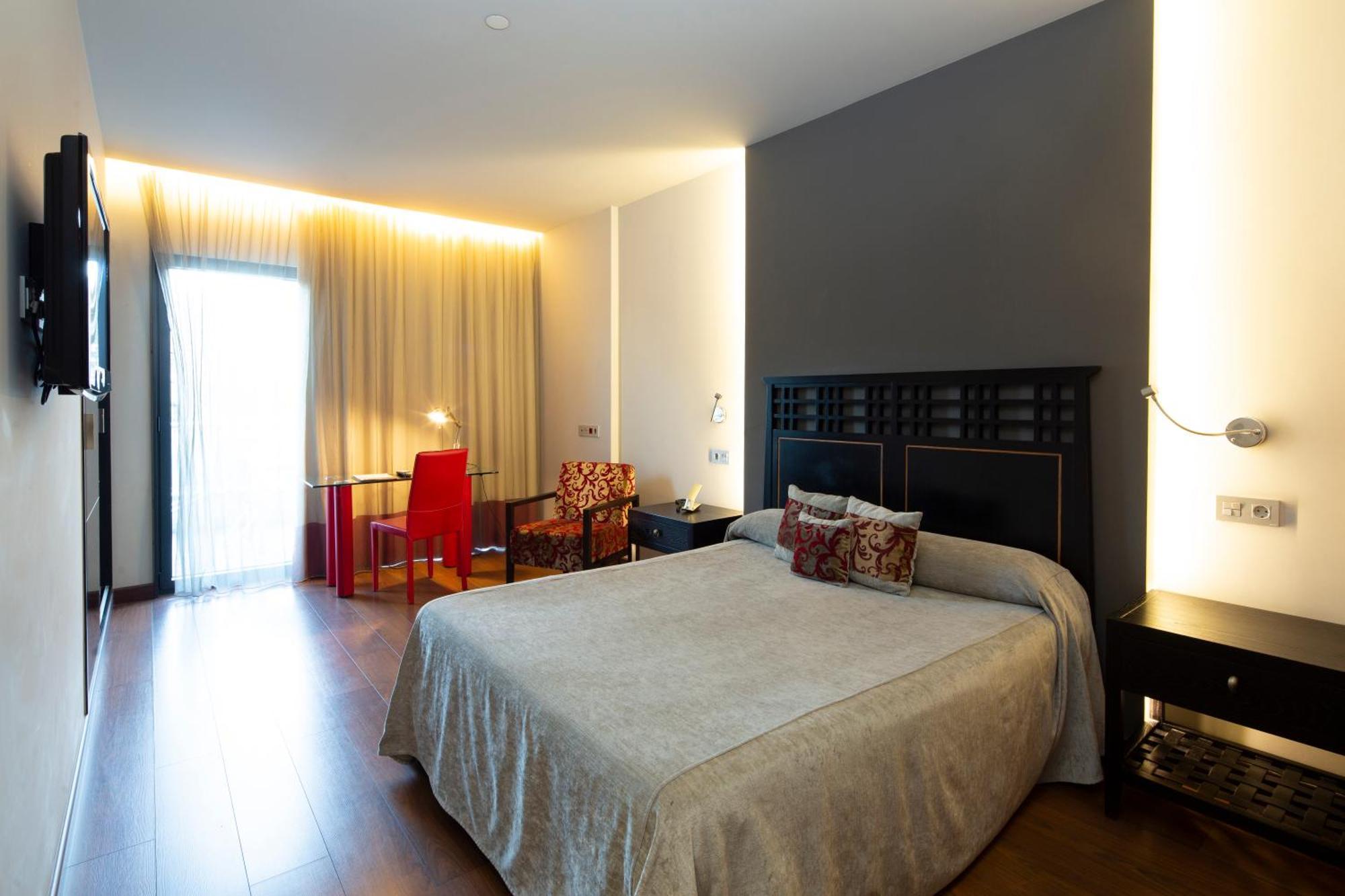 Double or Twin Room Terrace