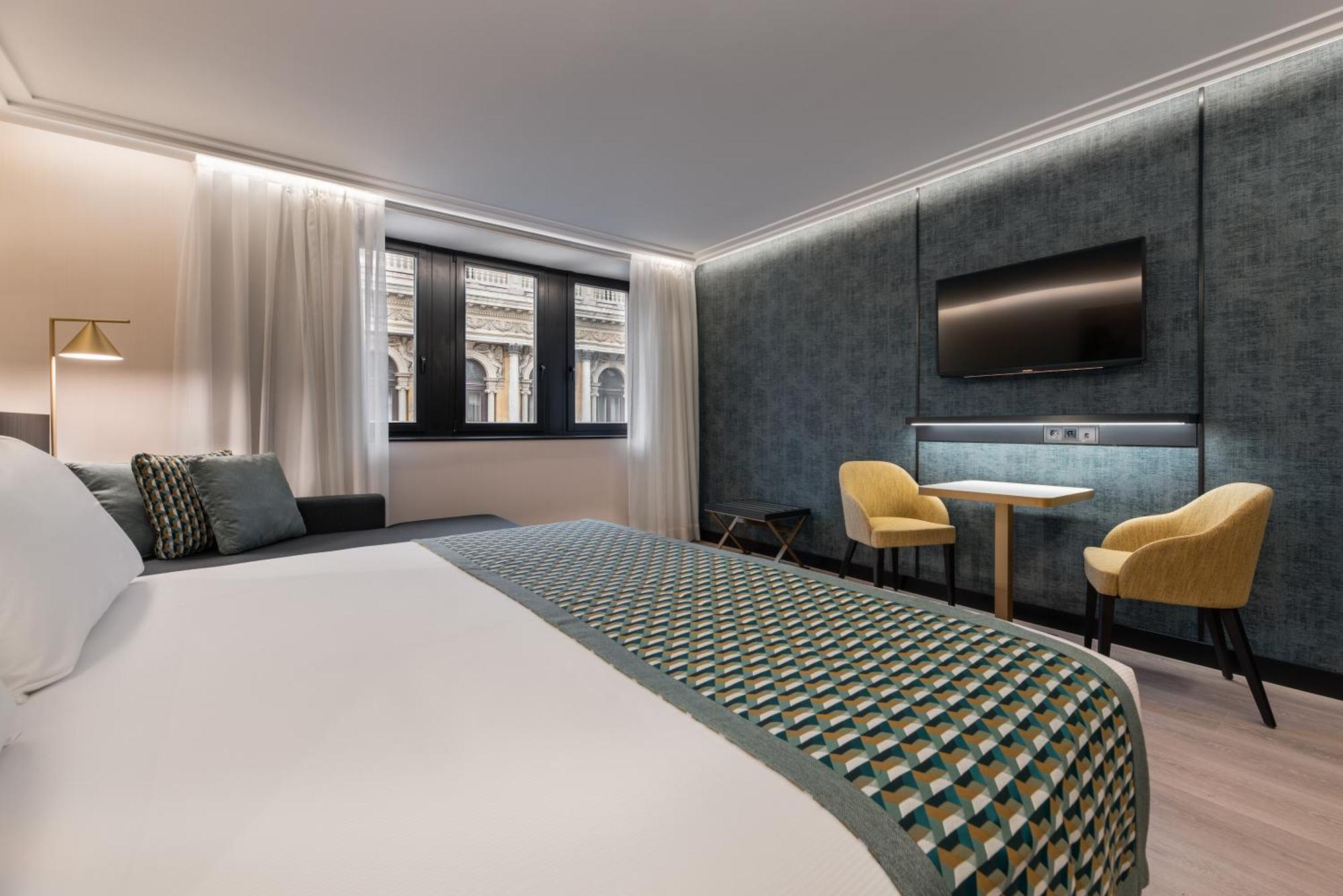 Premium Room