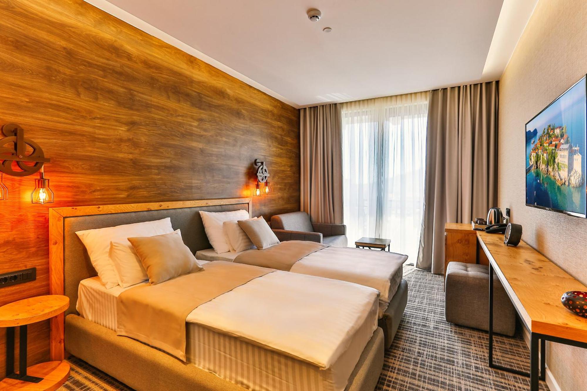 Chambre Double avec Lit d'Appoint