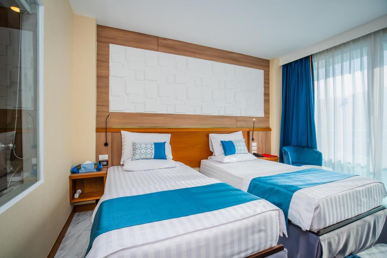 Standard Twin Room Balcony