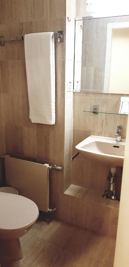 Economy Single Room